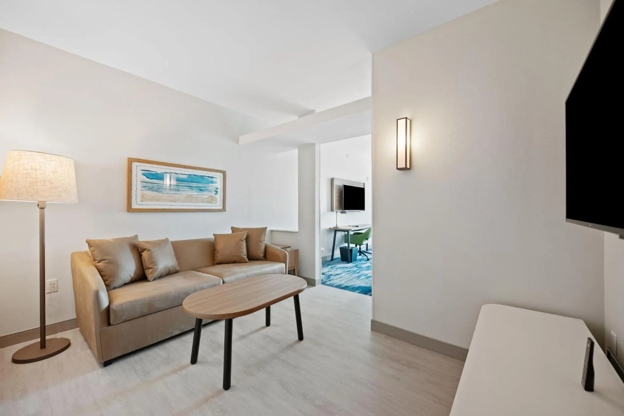 TV and multimedia in Fairfield Inn & Suites Fort Lauderdale Airport & Cruise Port