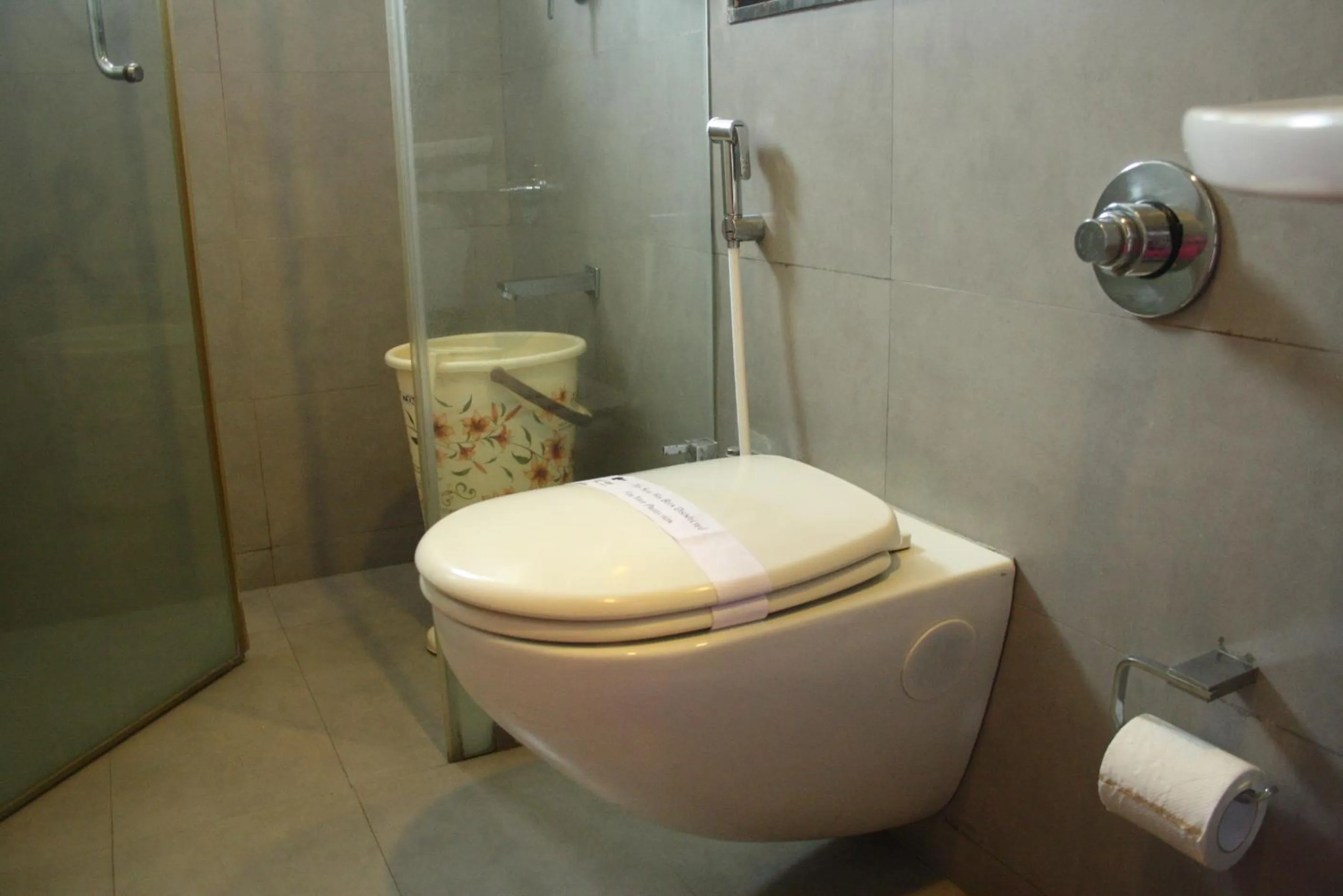 Shower in Hotel Stay Inn