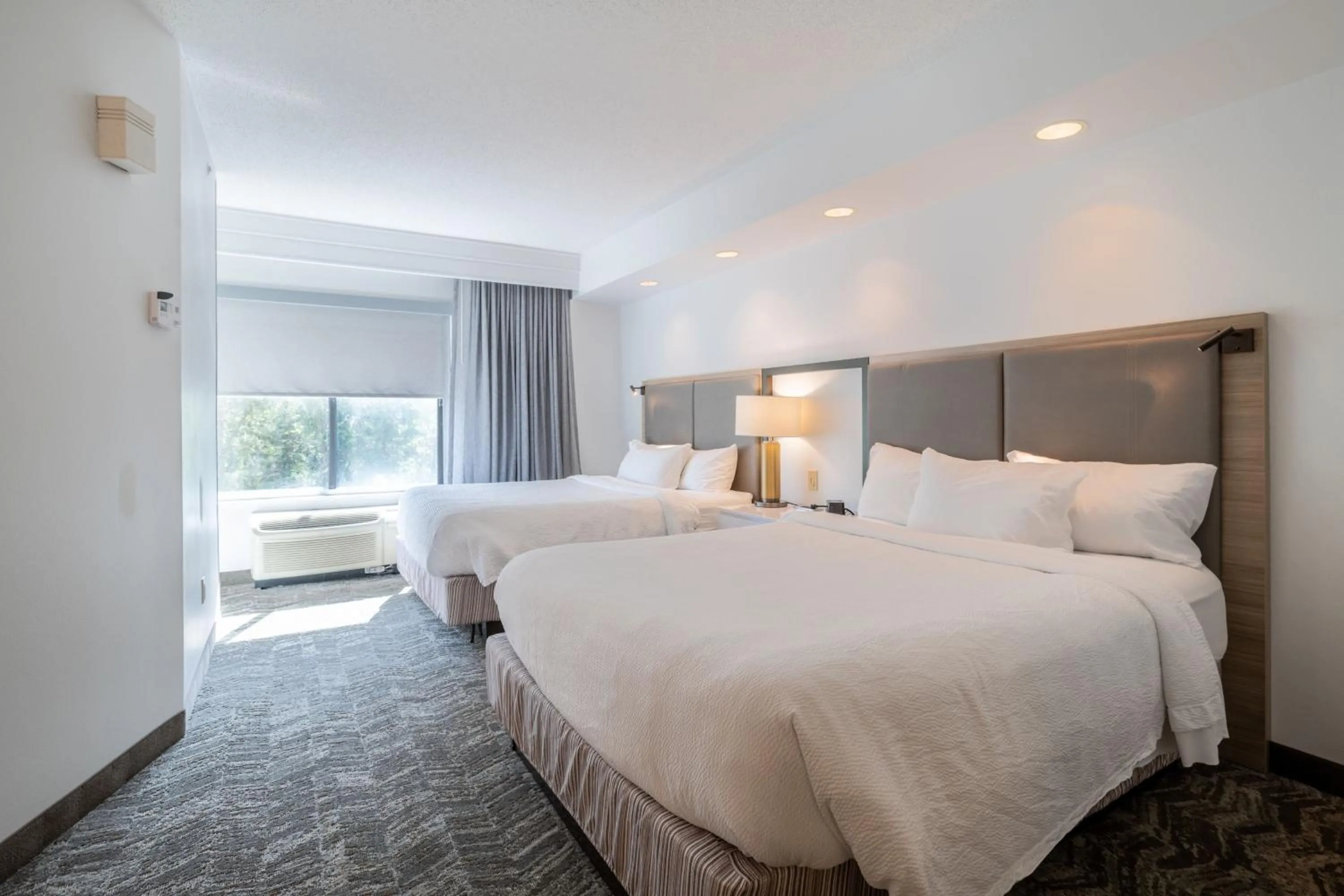 Bedroom, Bed in SpringHill Suites Gainesville