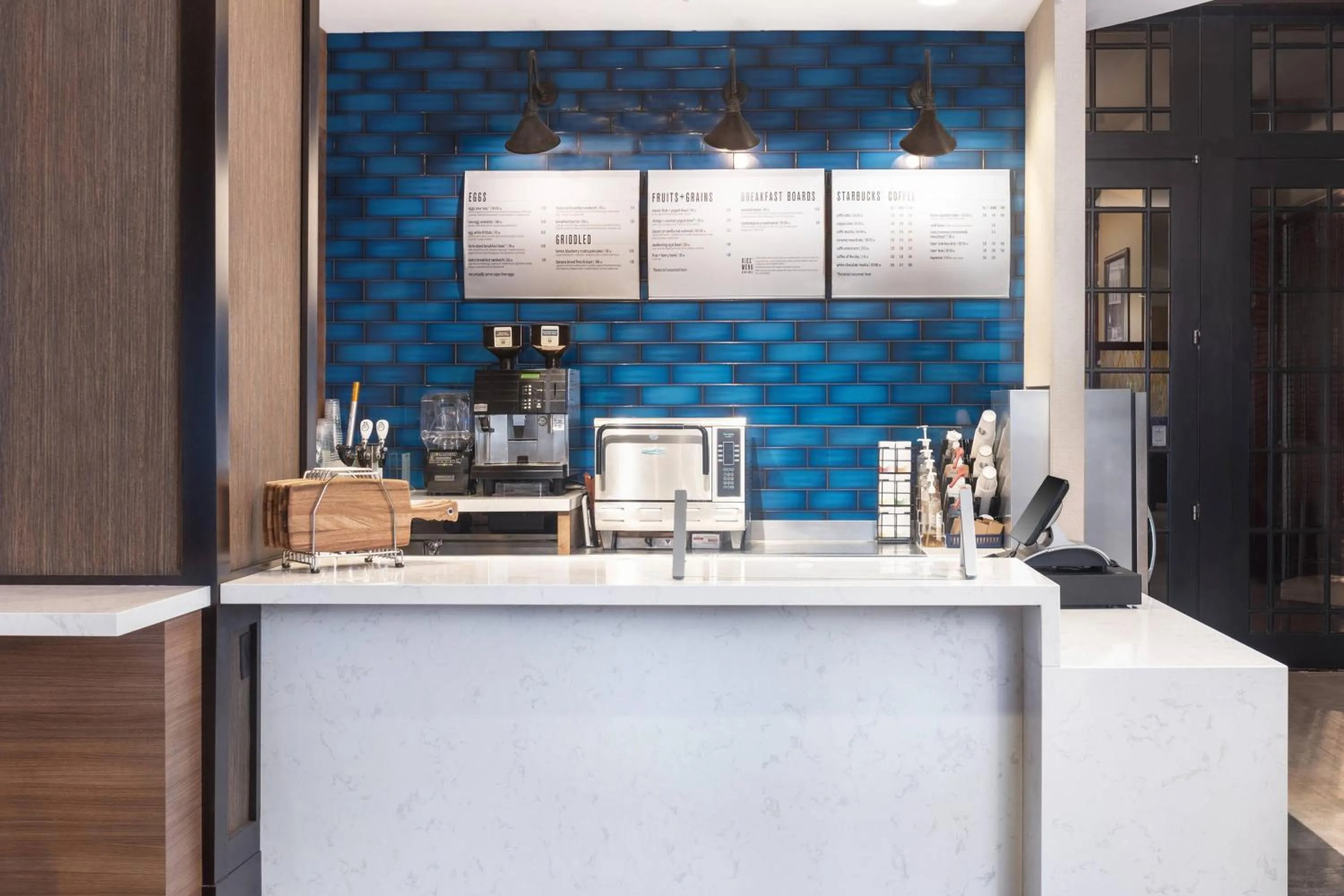 Restaurant/places to eat in Courtyard by Marriott Greenville Downtown