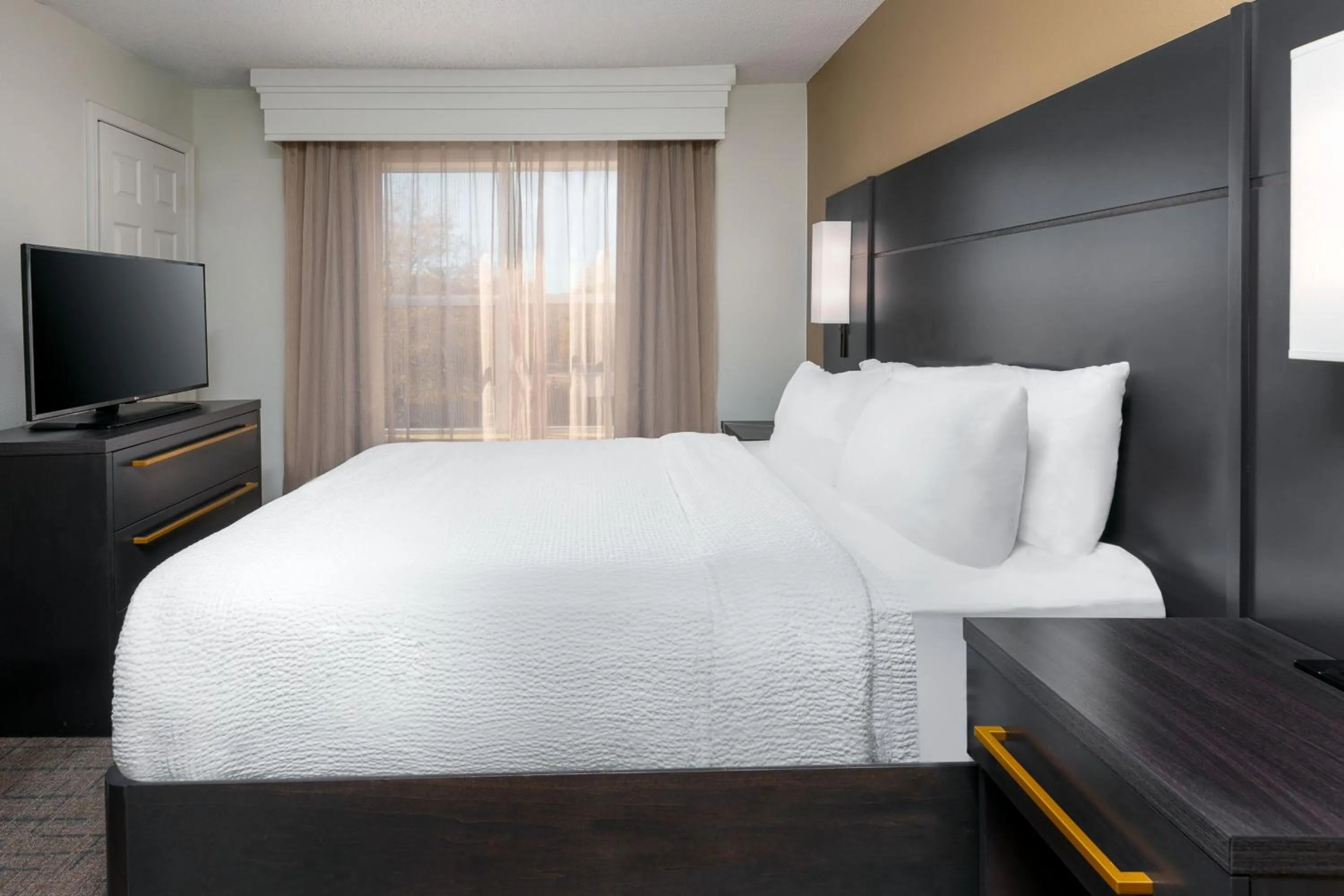 Bedroom, Bed in Residence Inn Greenville-Spartanburg Airport