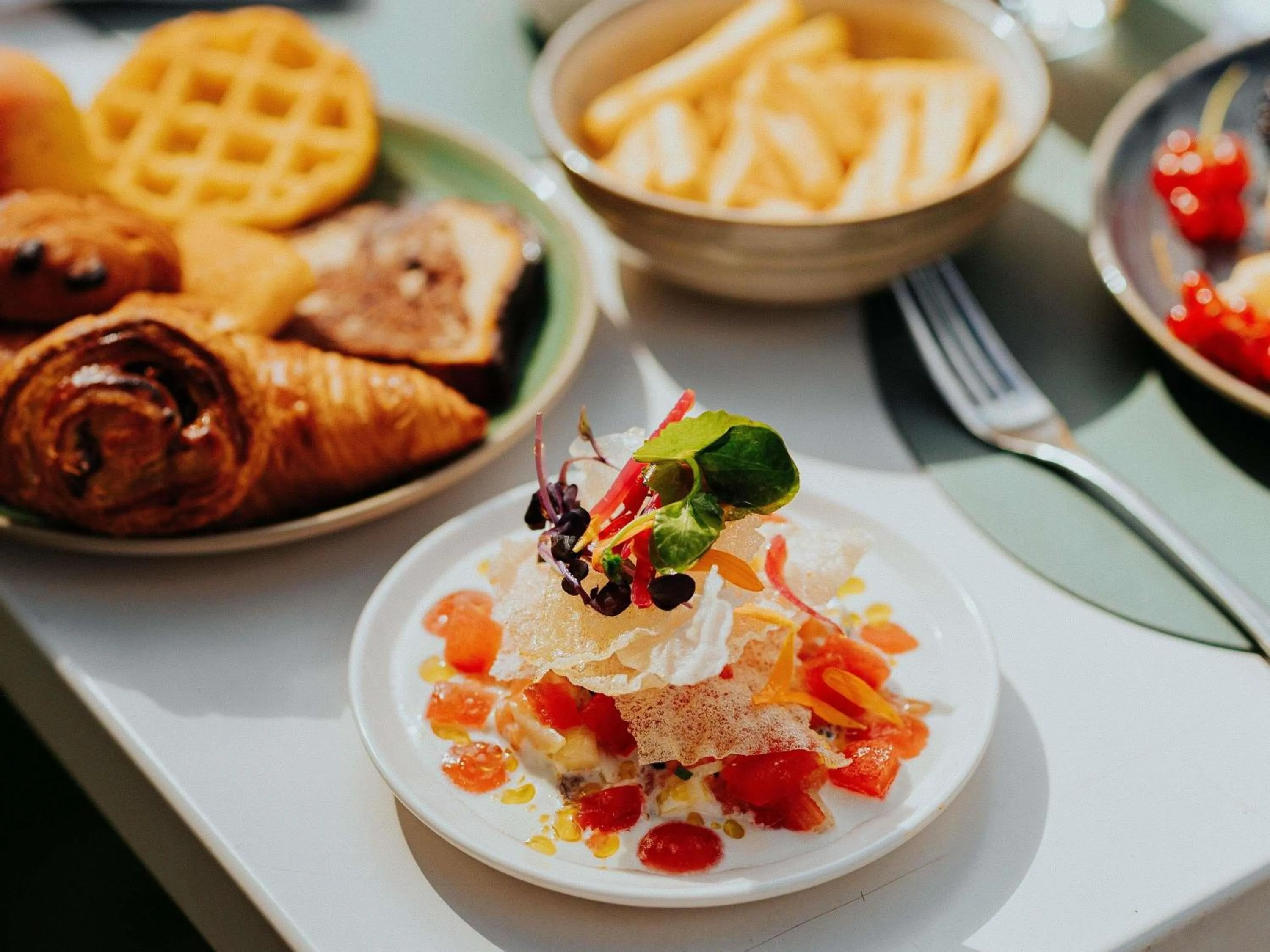 Restaurant/places to eat in Pullman Paris Tour Eiffel