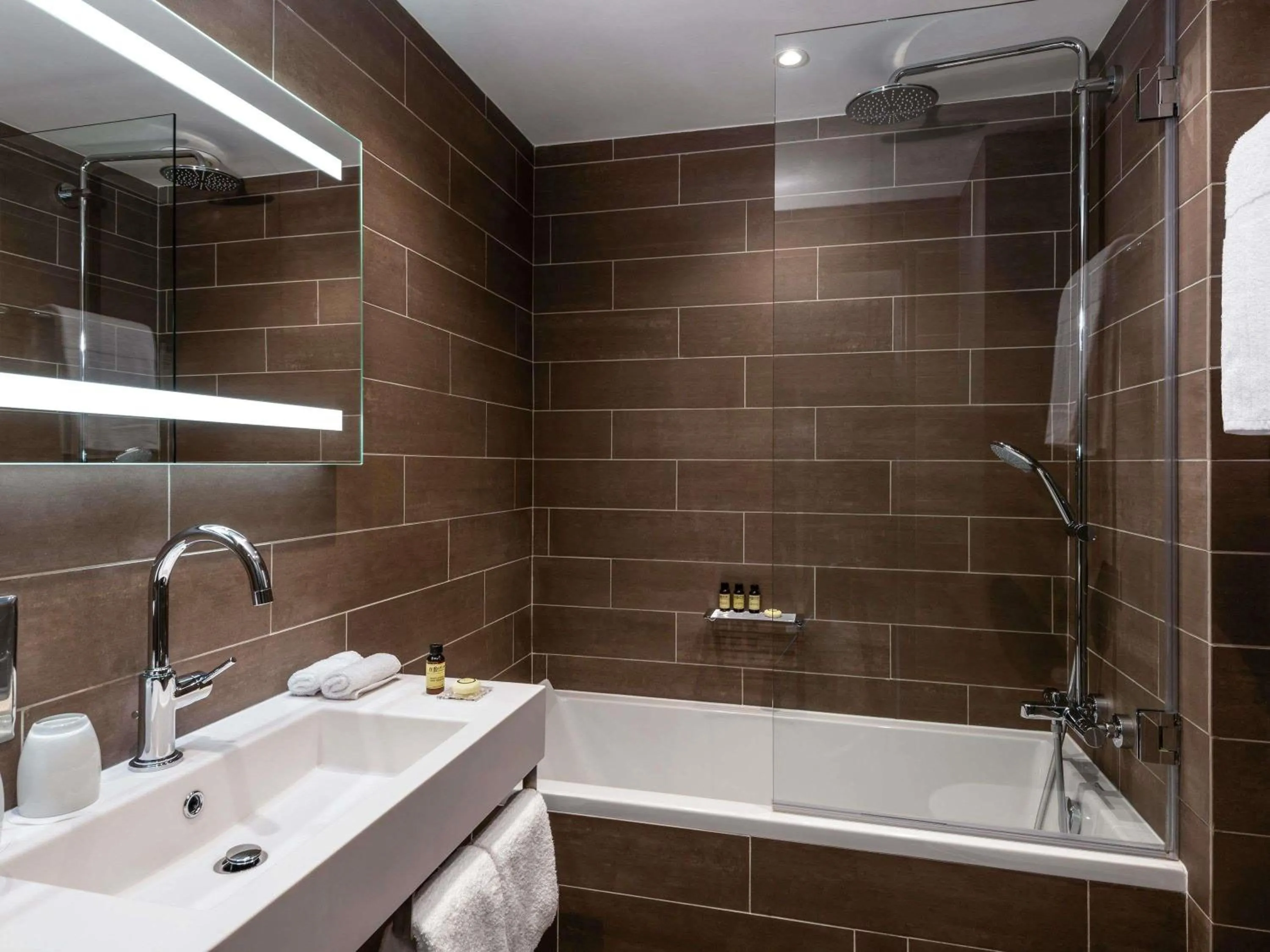 Bedroom in Pullman Paris Tour Eiffel