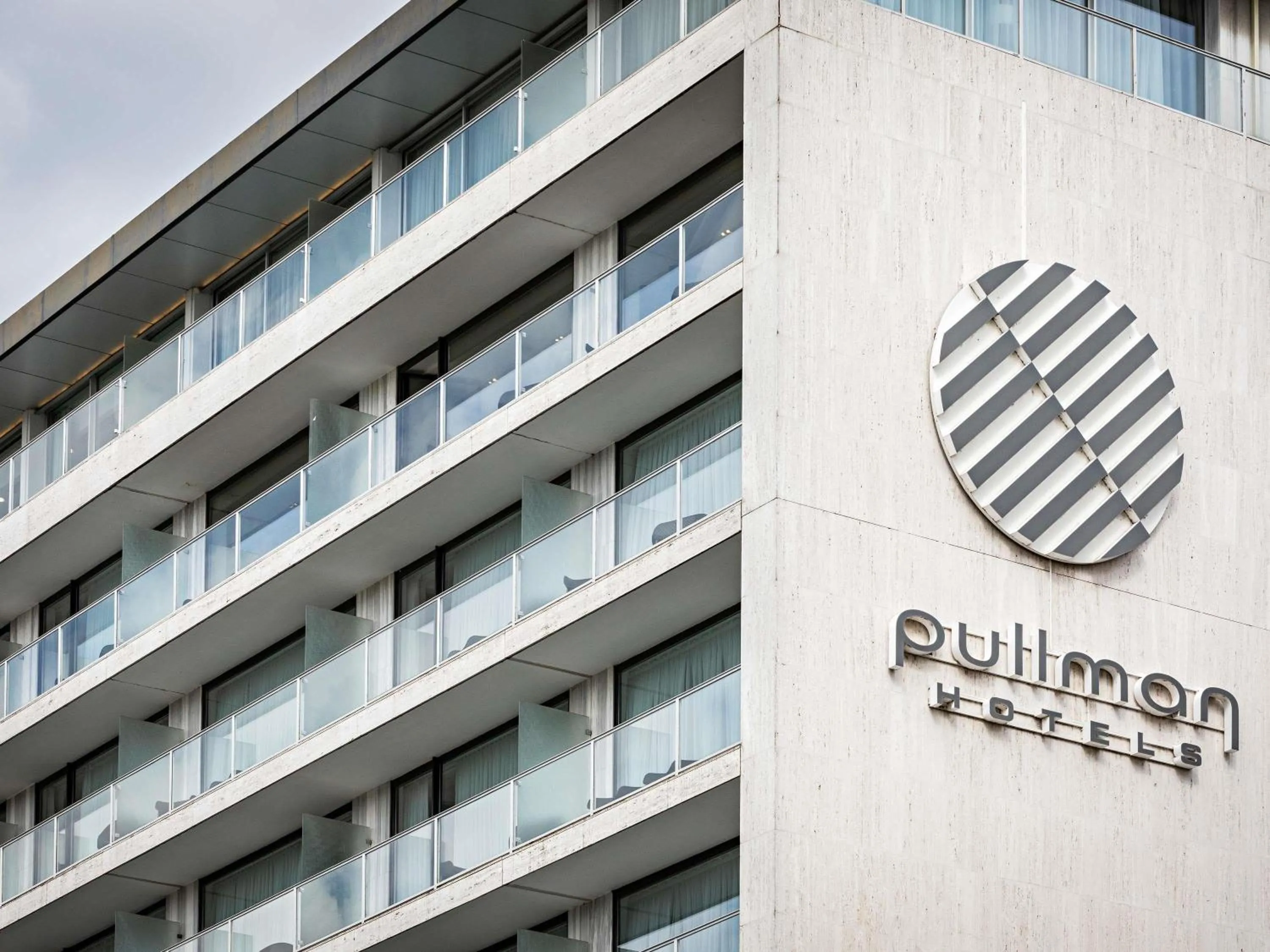 Property building in Pullman Paris Tour Eiffel