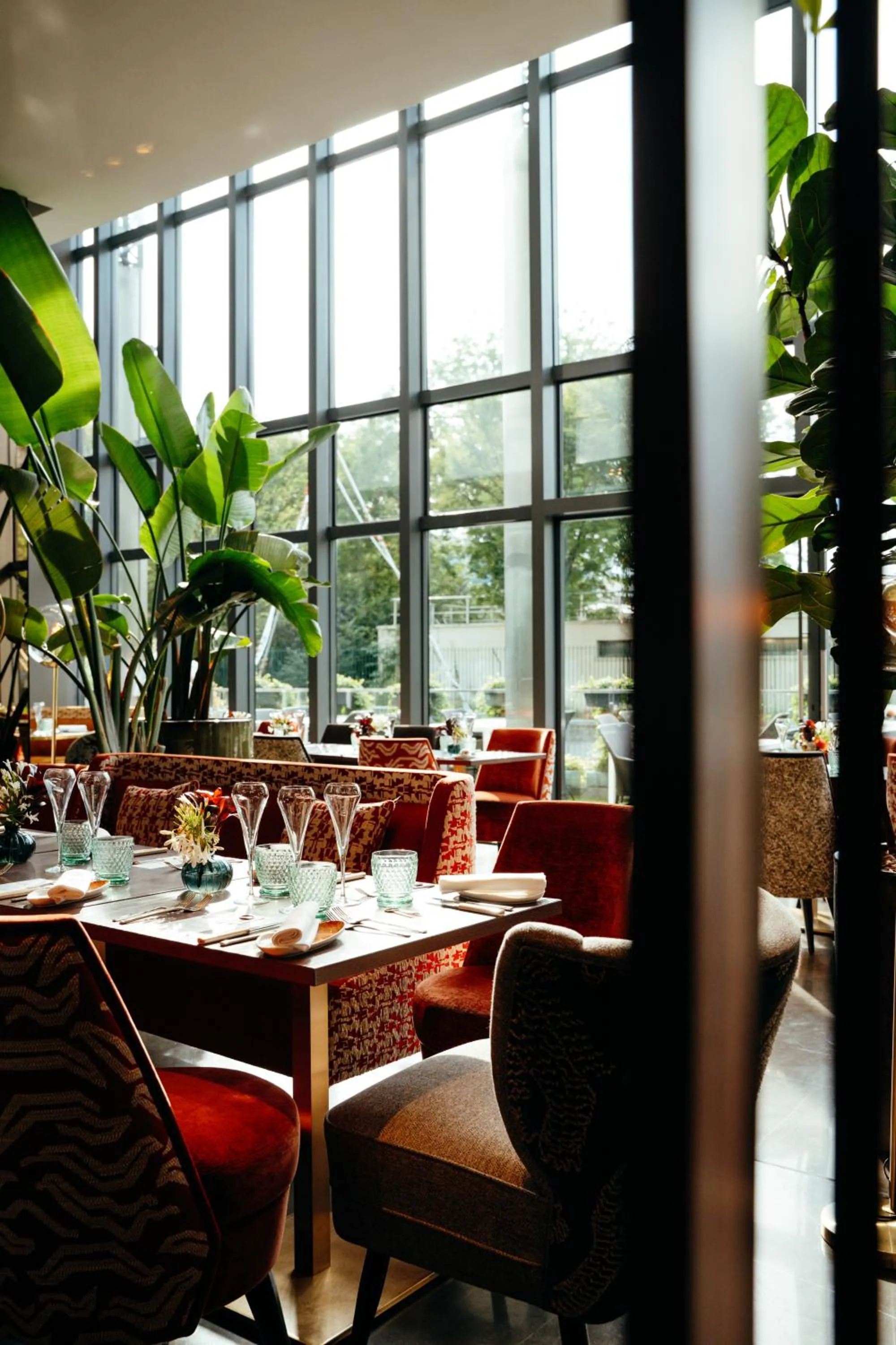 Restaurant/places to eat in Pullman Paris Tour Eiffel