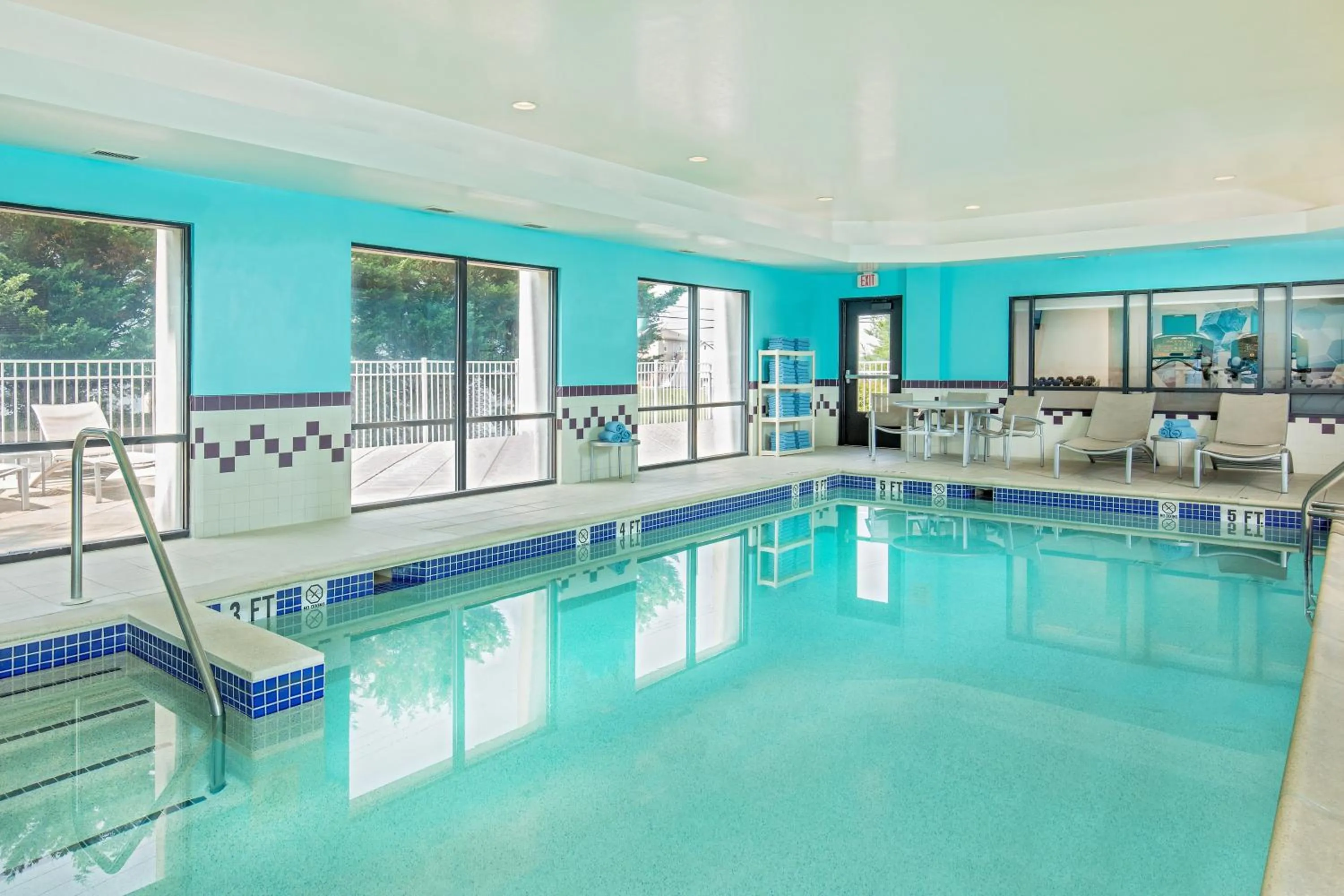 Swimming pool in SpringHill Suites by Marriott Hershey Near The Park