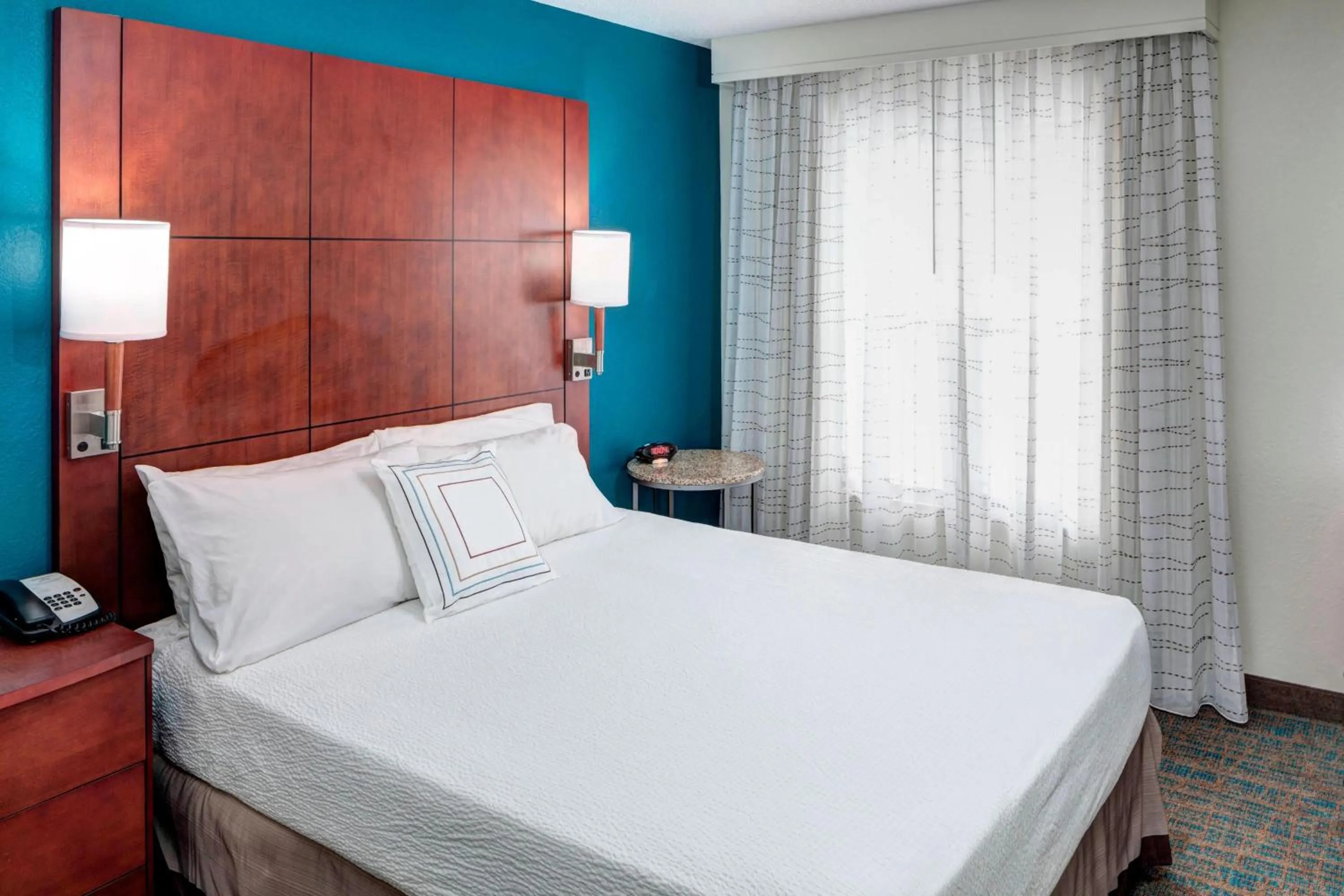 Bedroom, Bed in Residence Inn by Marriott Hattiesburg