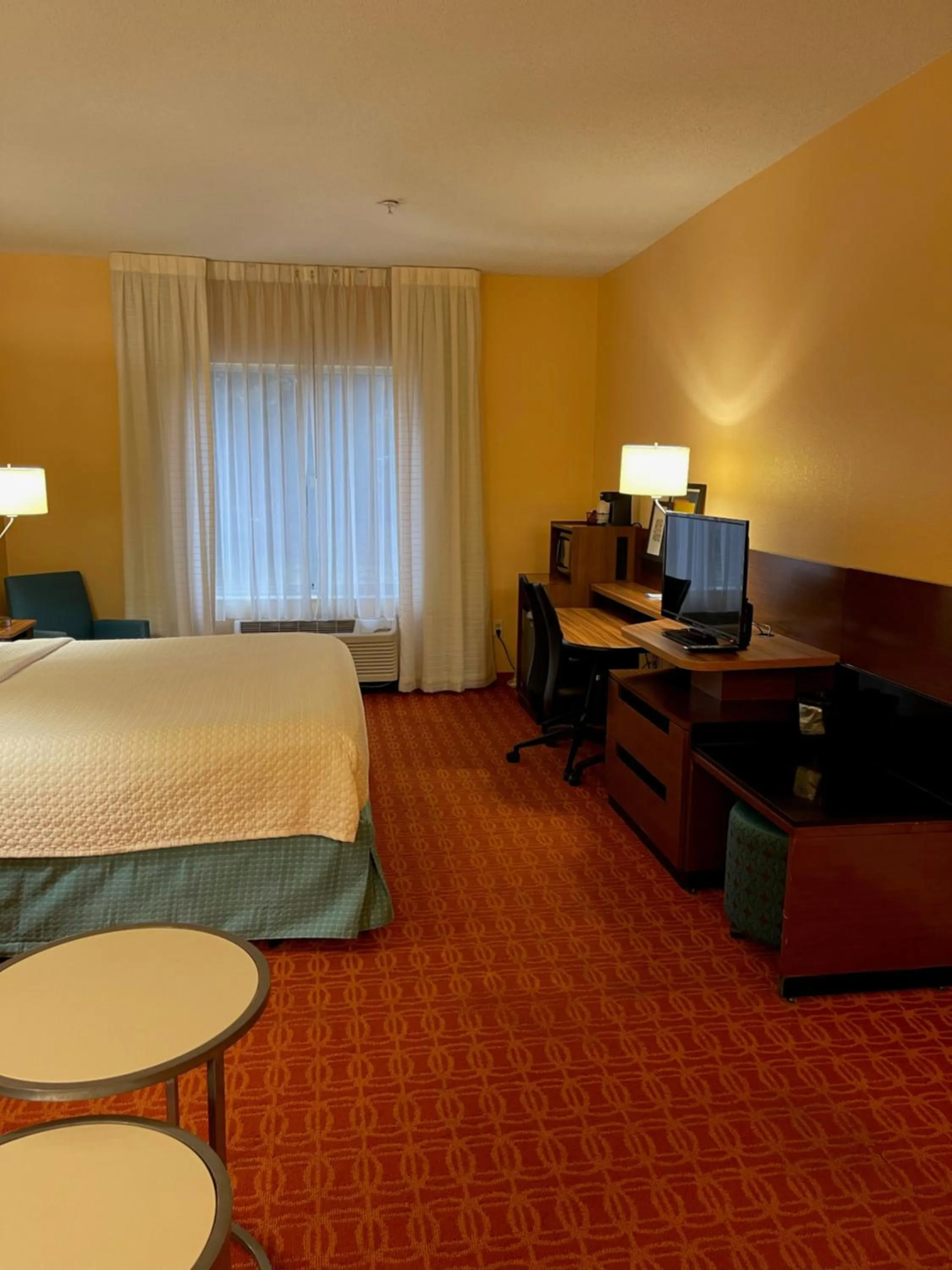 Bedroom, Bed in Baymont by Wyndham Chambersburg