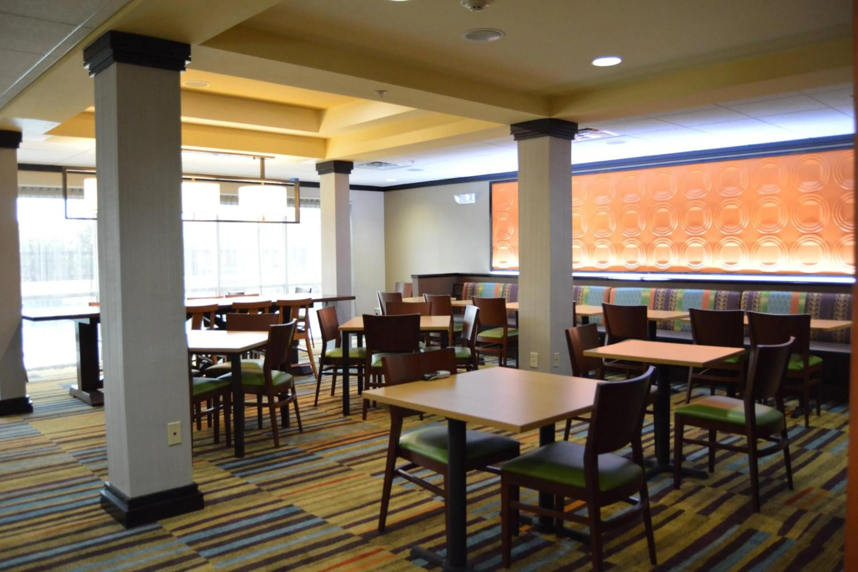 Breakfast in Fairfield Inn & Suites Houston Channelview