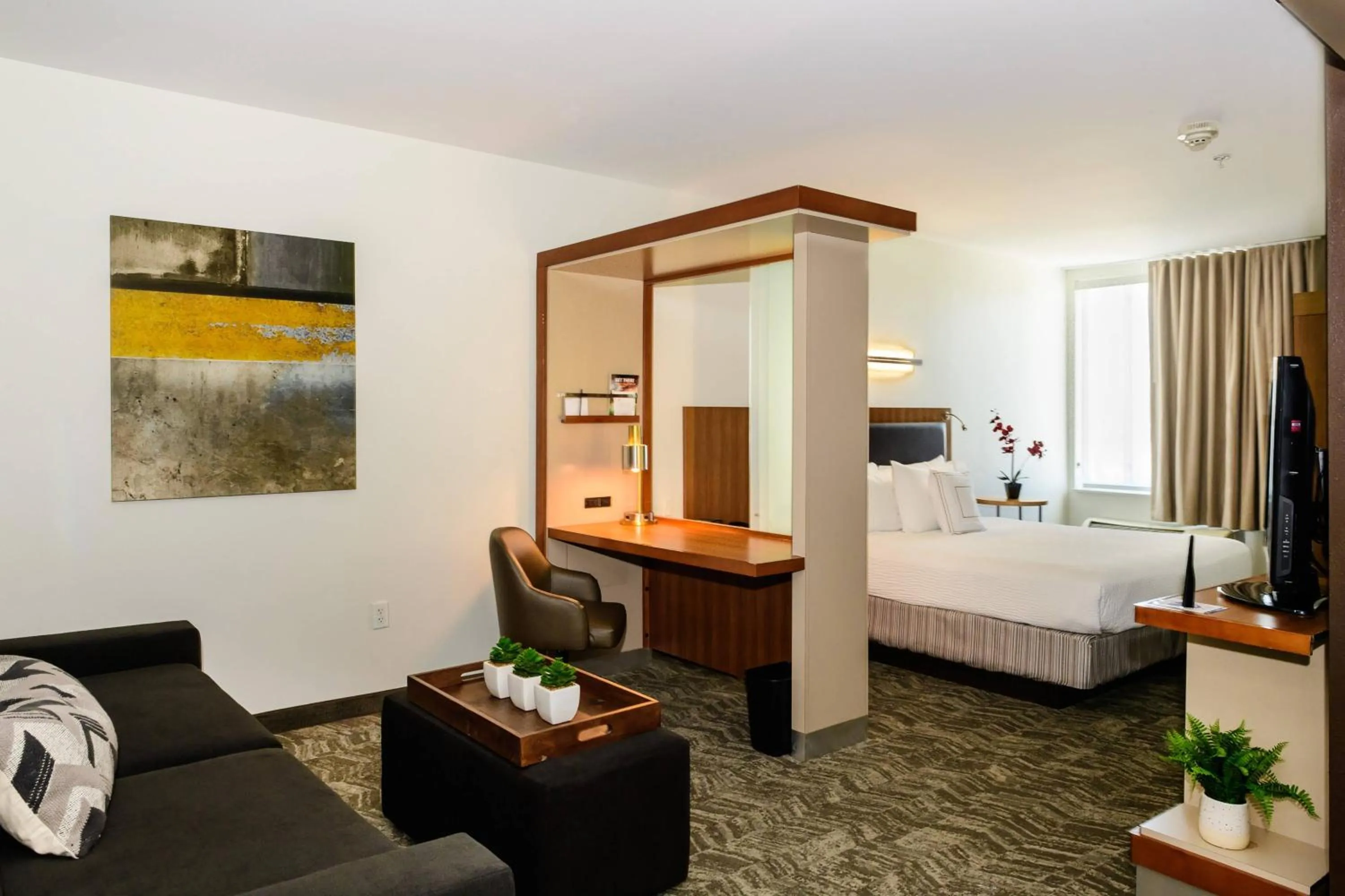 Photo of the whole room, Bed in SpringHill Suites Houston NASA/Seabrook