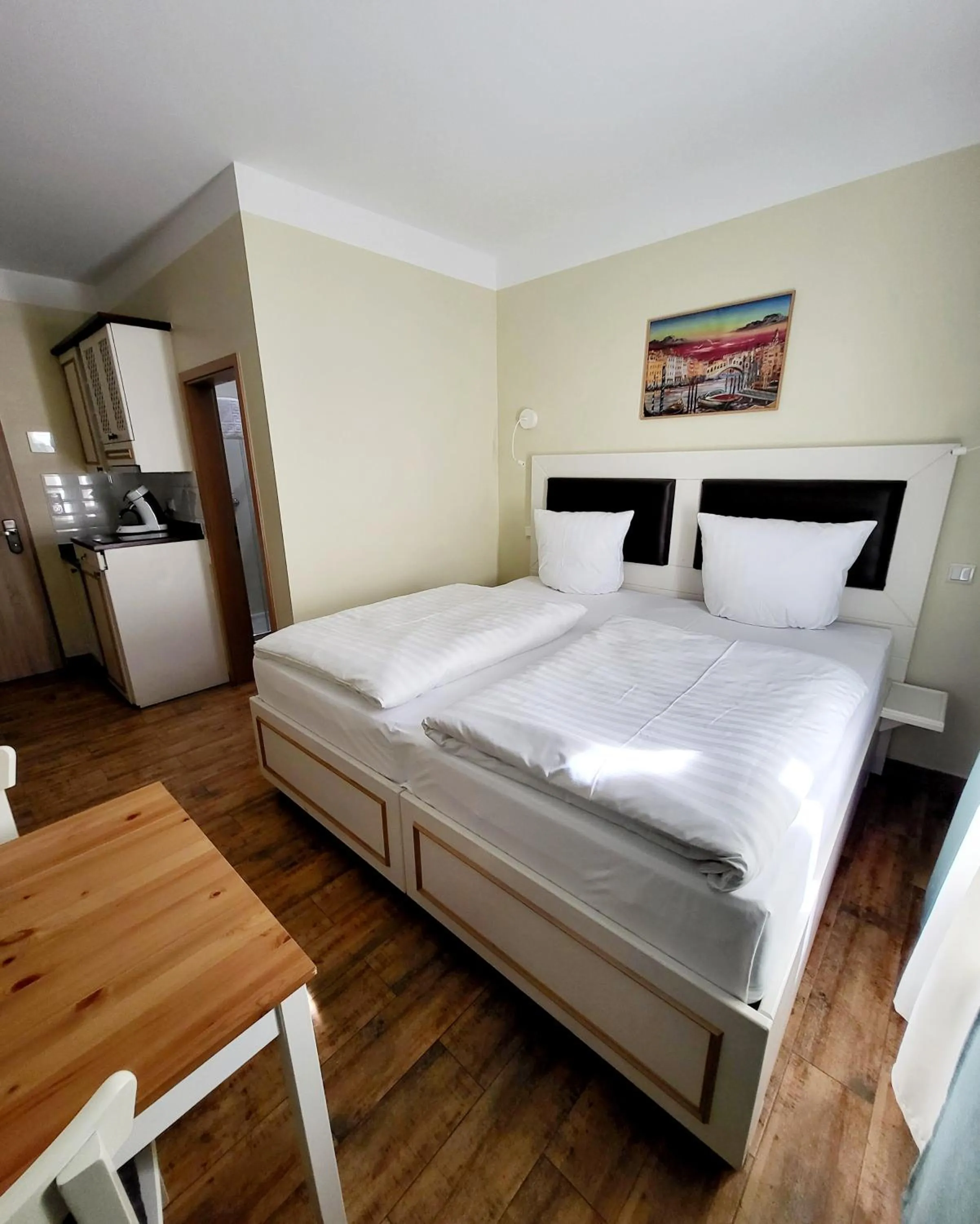 Bed in Marcel Apartments Leipzig