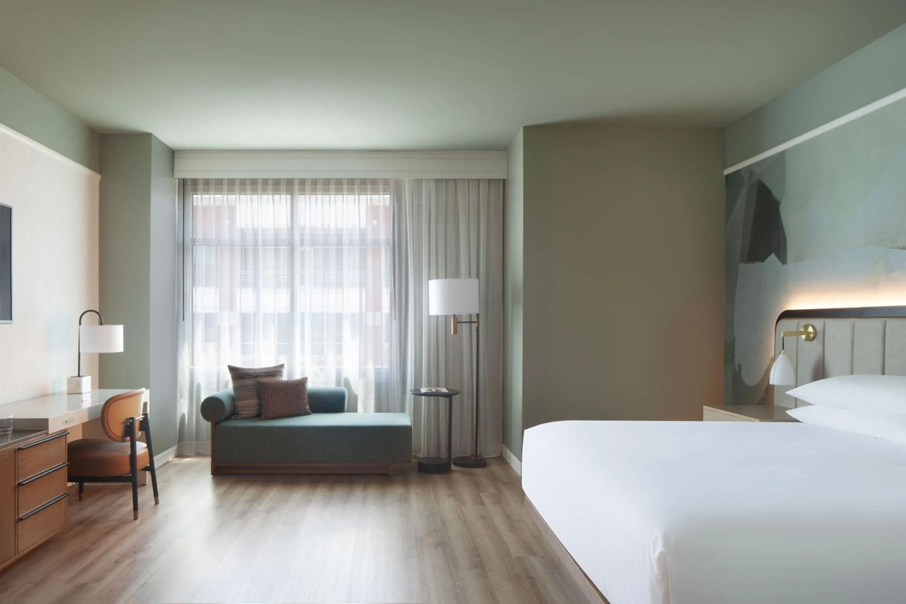 Photo of the whole room, Bed in Houston Marriott Sugar Land