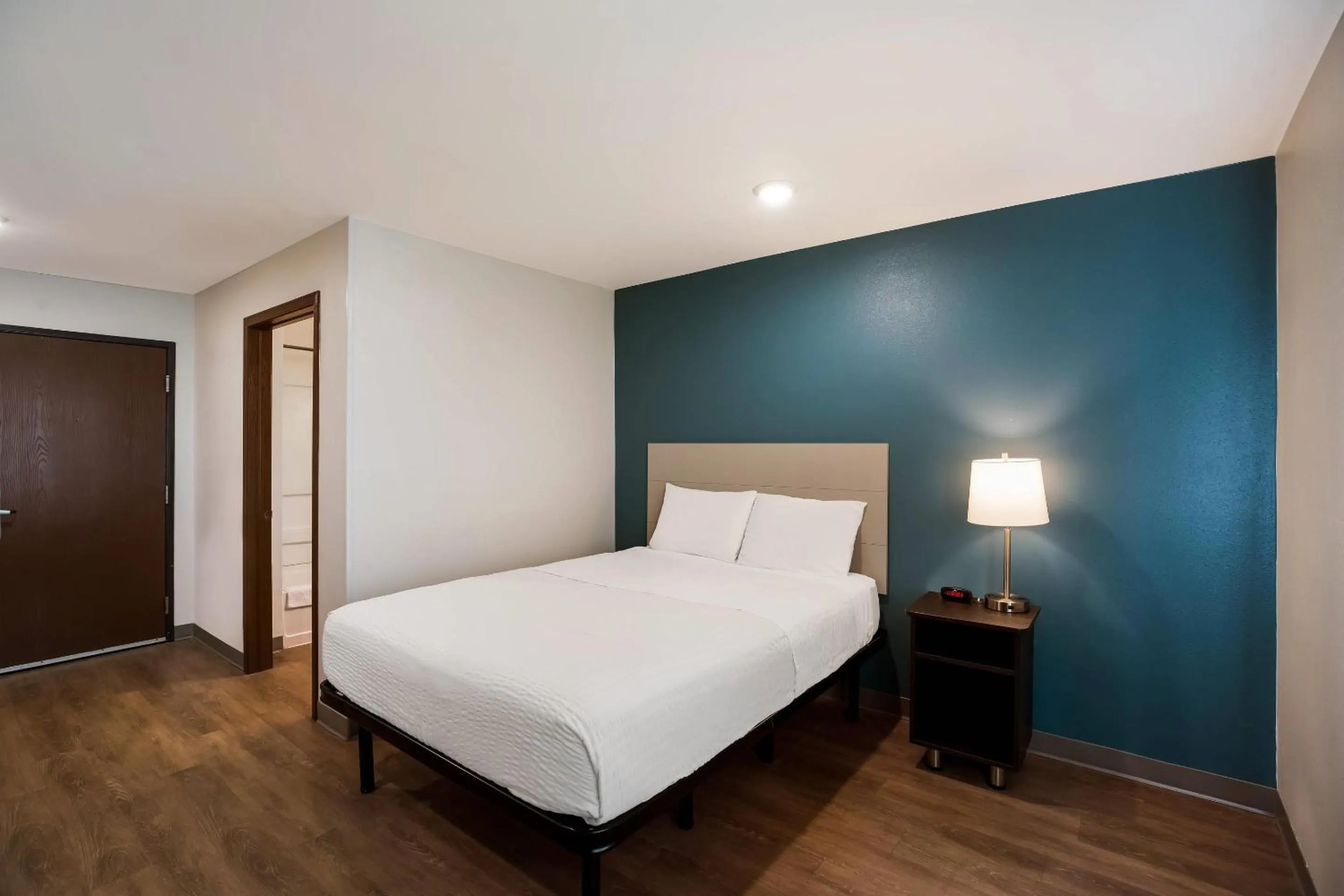 Bedroom, Bed in WoodSpring Suites Orlando West - Clermont