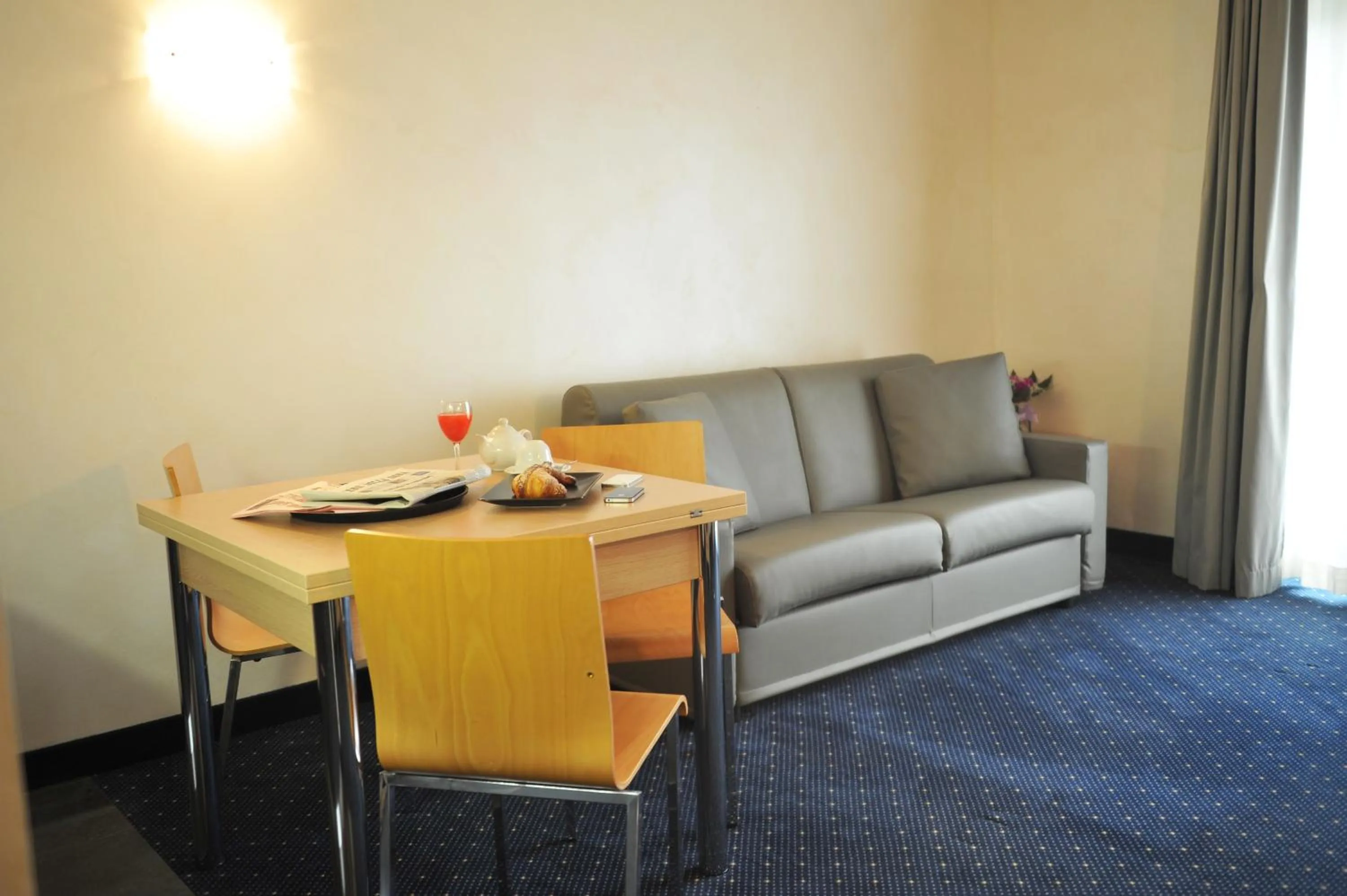 Seating area in Palace Hotel Zingonia