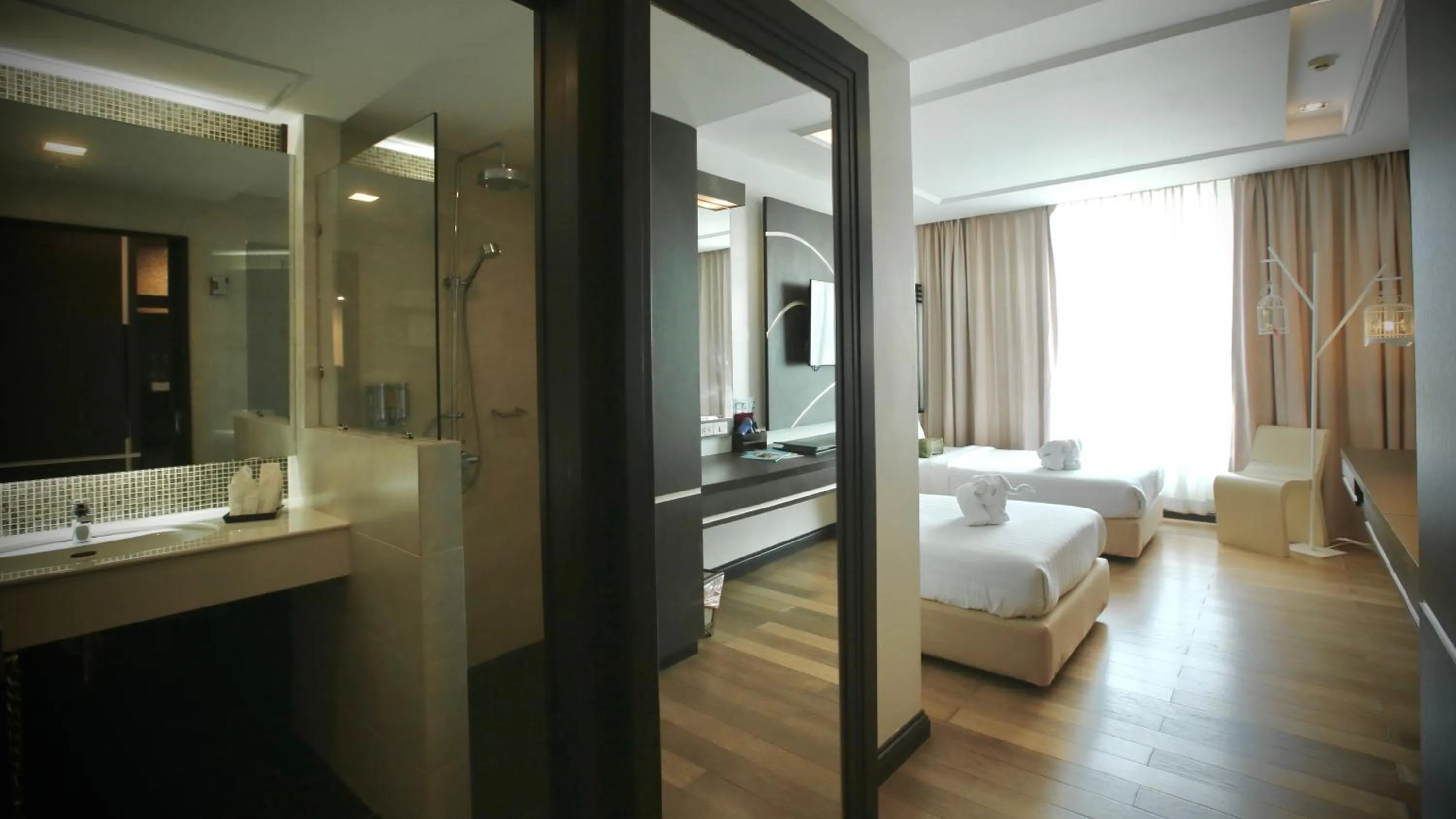 Bedroom, Bed in A-Te Chumphon Hotel - SHA Plus