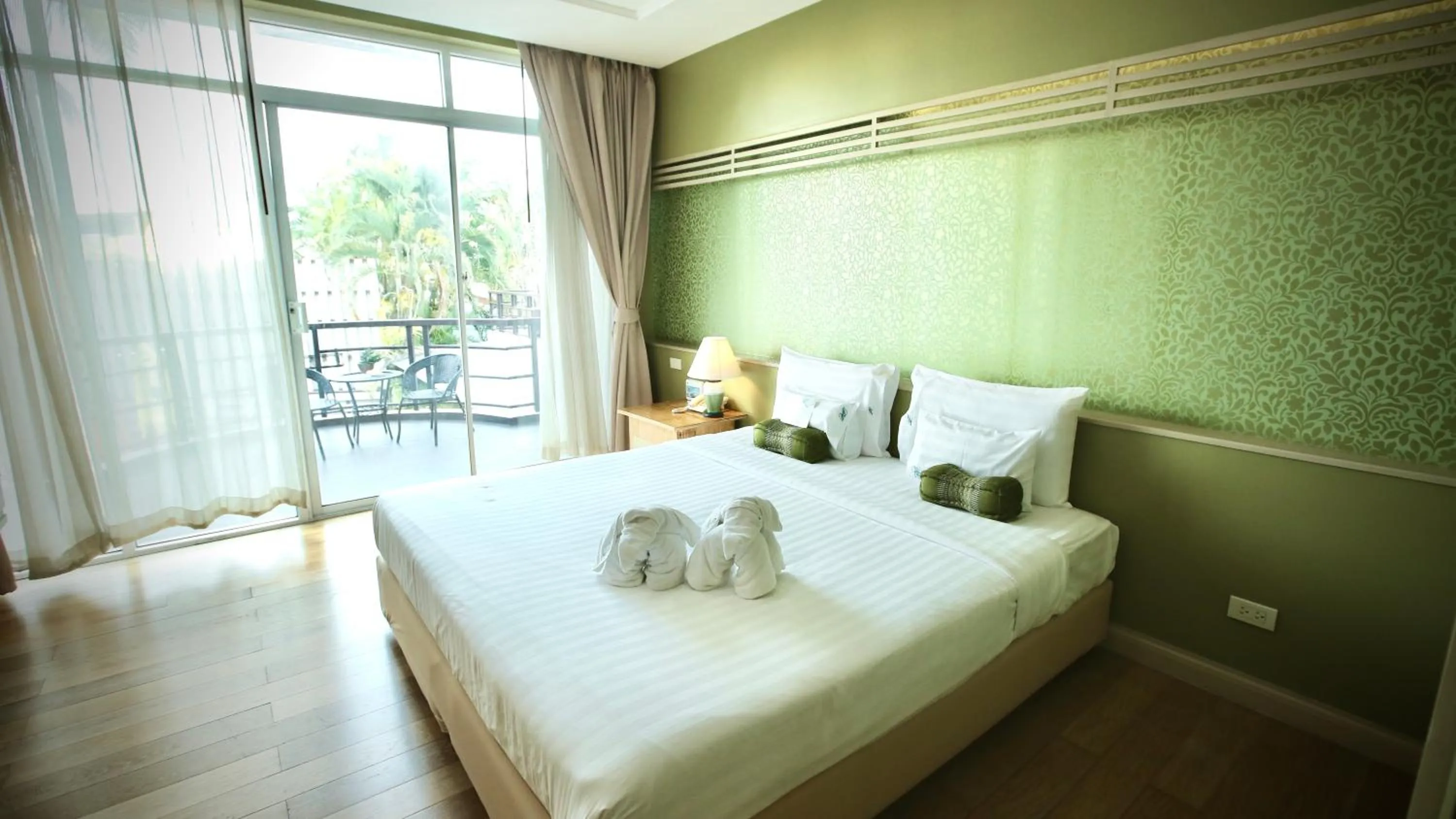 Bed in A-Te Chumphon Hotel - SHA Plus