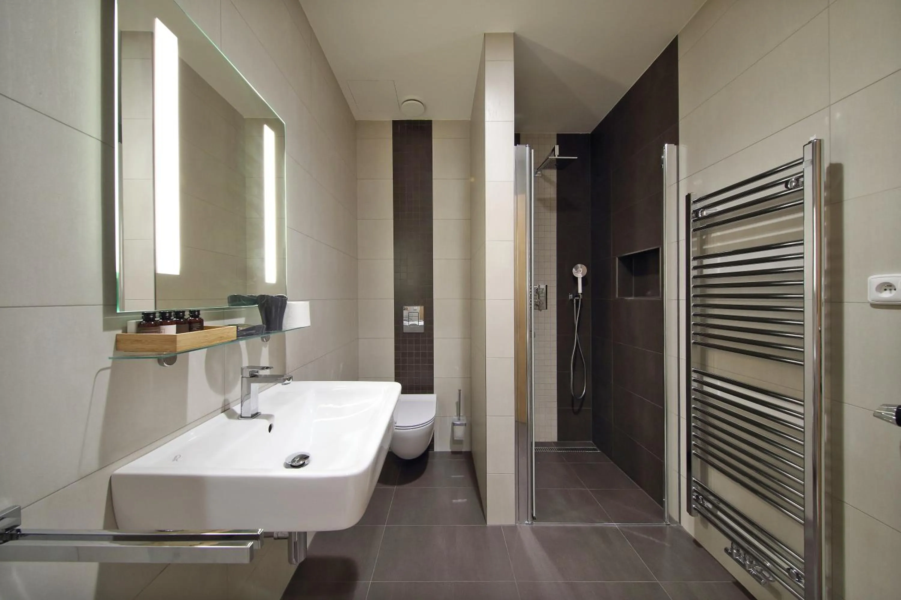 Shower in Apartmány Terasy Café