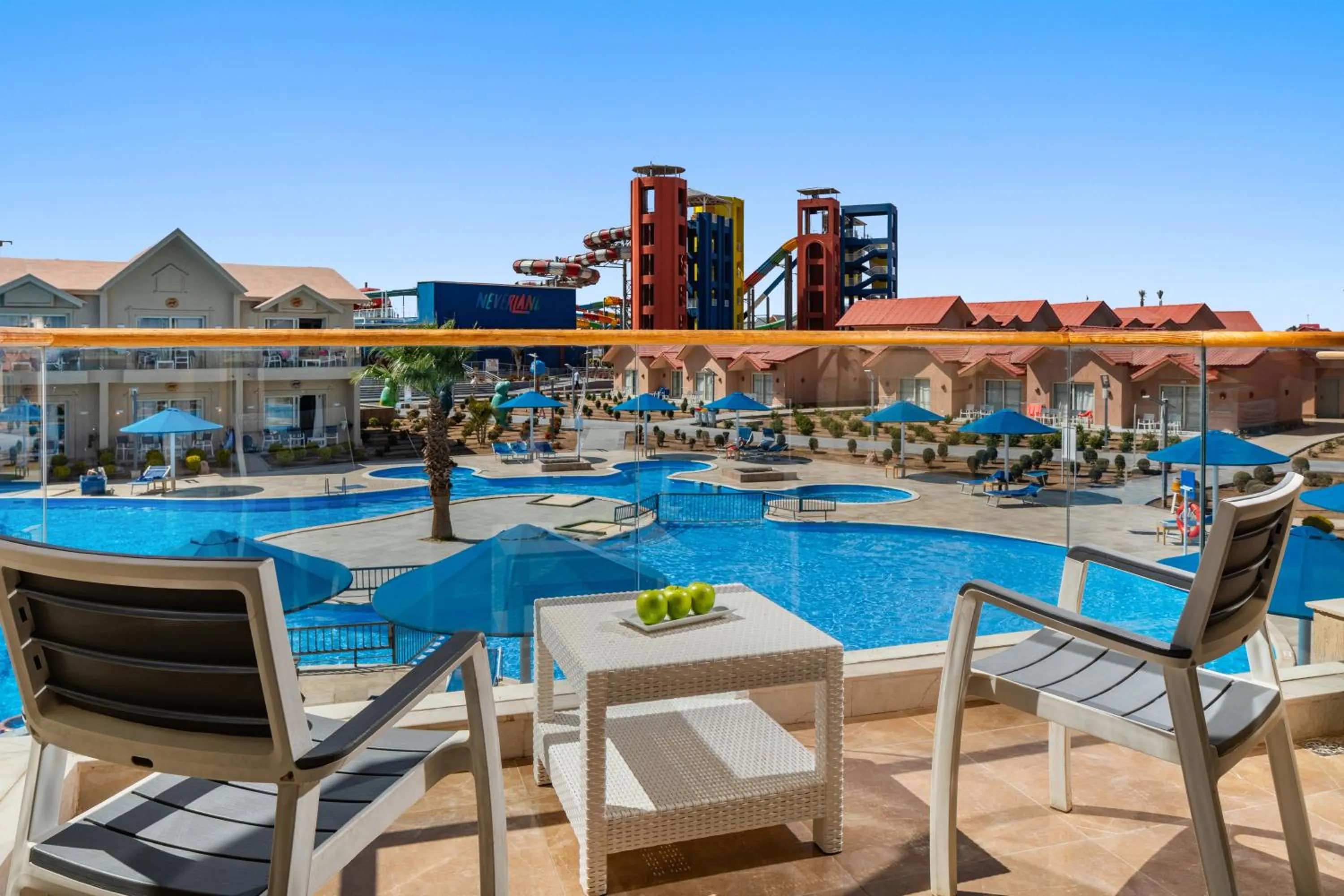 Balcony/Terrace in Pickalbatros Jungle Aqua Park - Neverland Hurghada