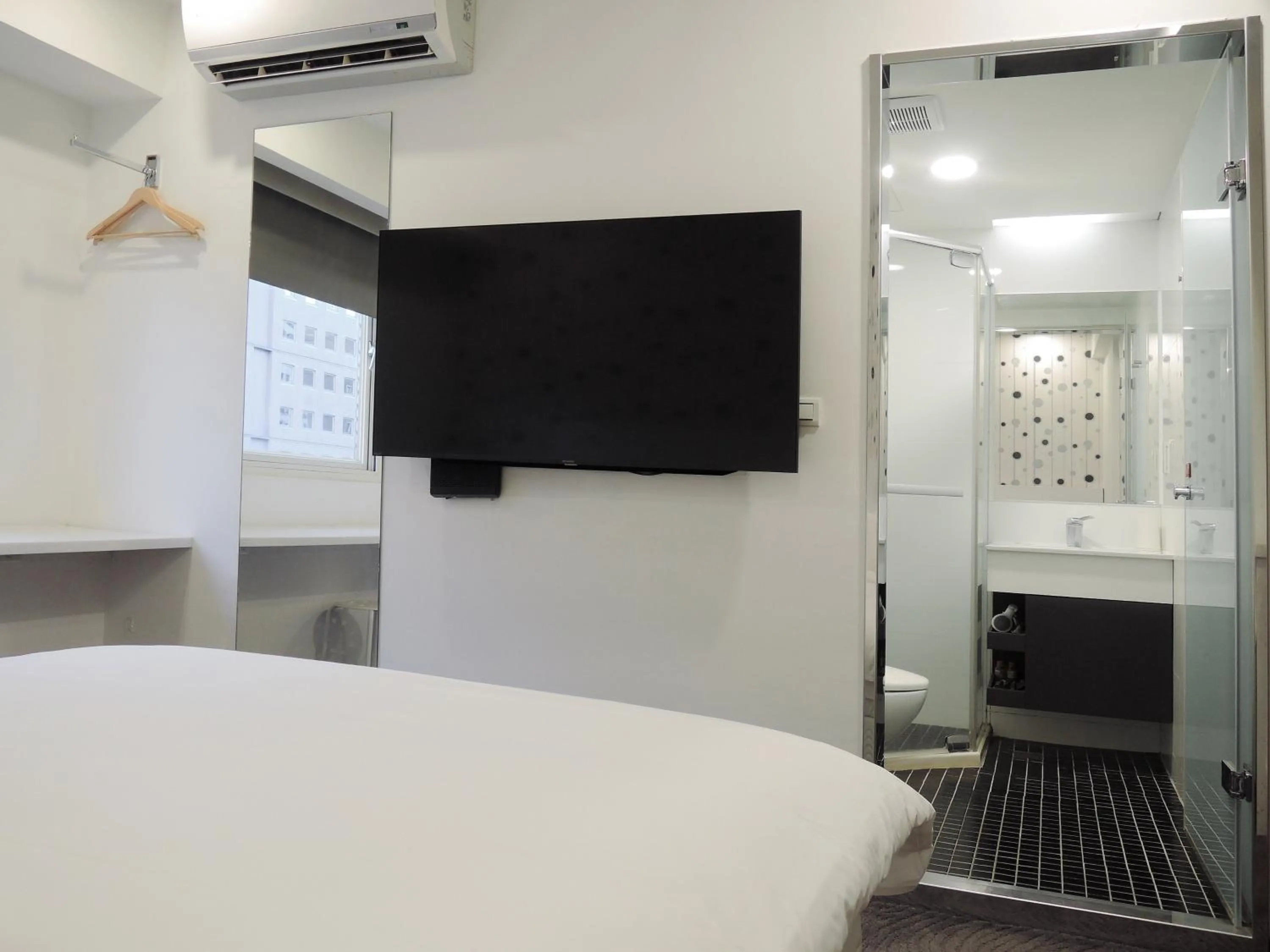 TV and multimedia in CHECK inn Express Taipei Yongkang