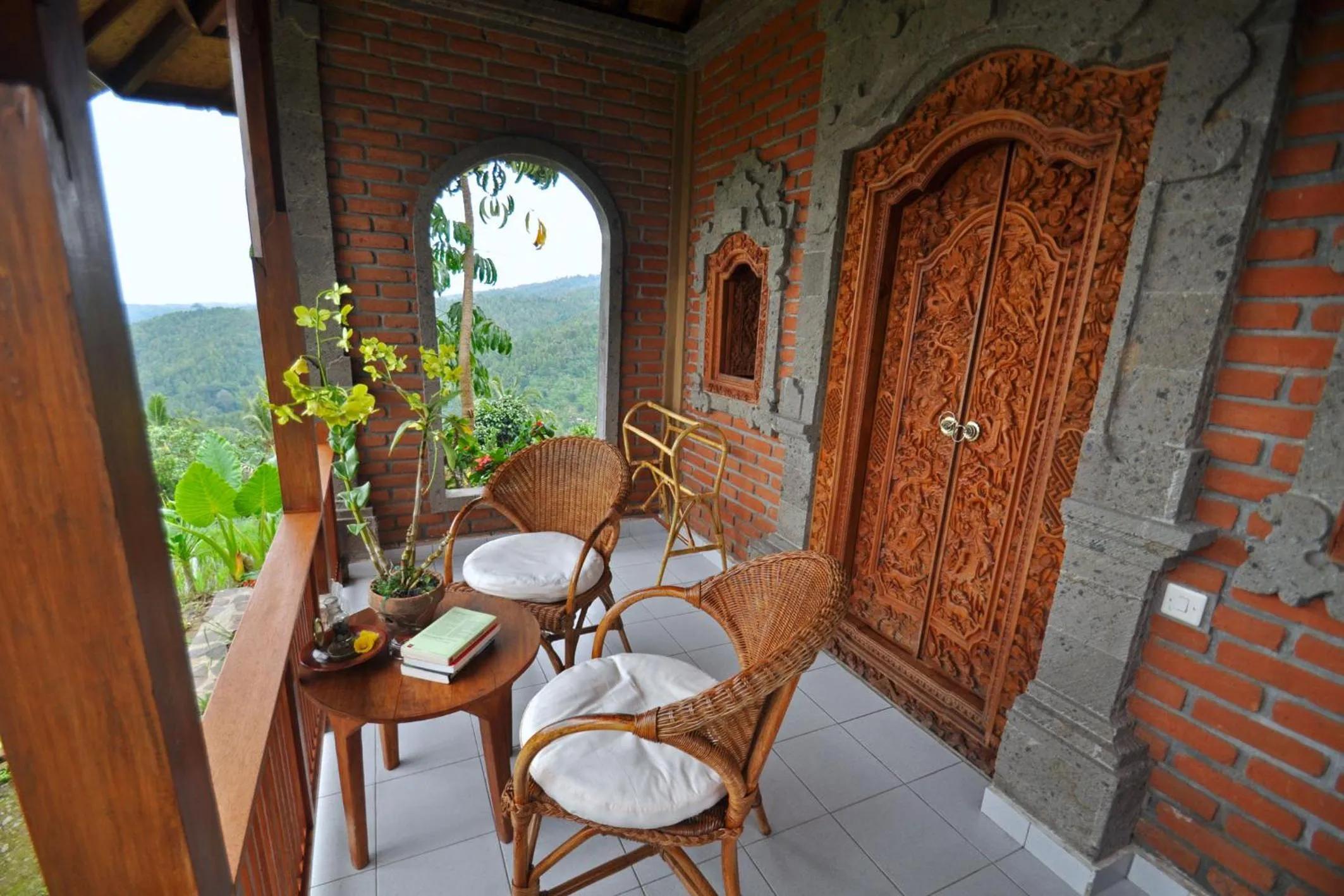 Balcony/Terrace in Puri Lumbung Cottages Restaurant & Spa Munduk