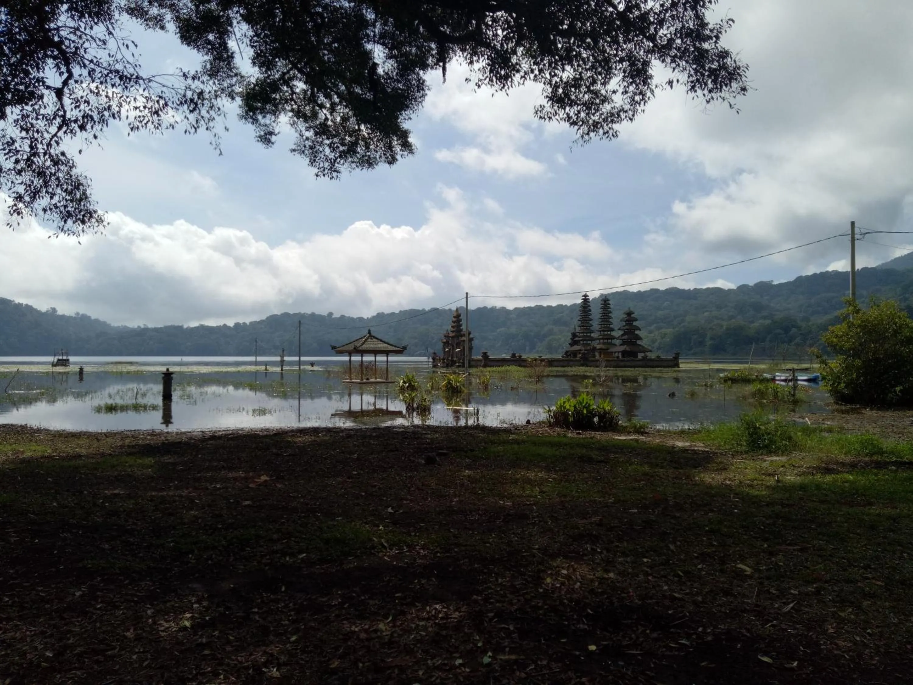 Canoeing in Puri Lumbung Cottages Restaurant & Spa Munduk
