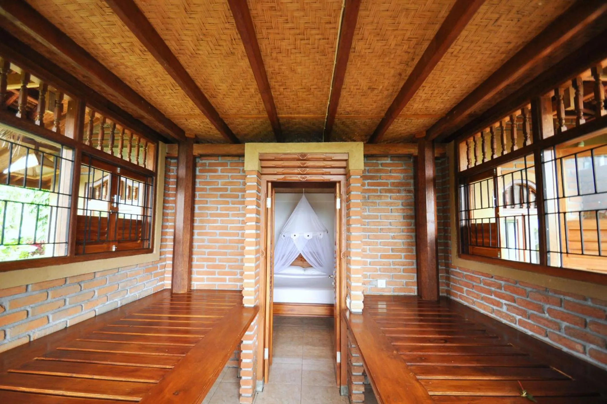 Seating area in Puri Lumbung Cottages Restaurant & Spa Munduk