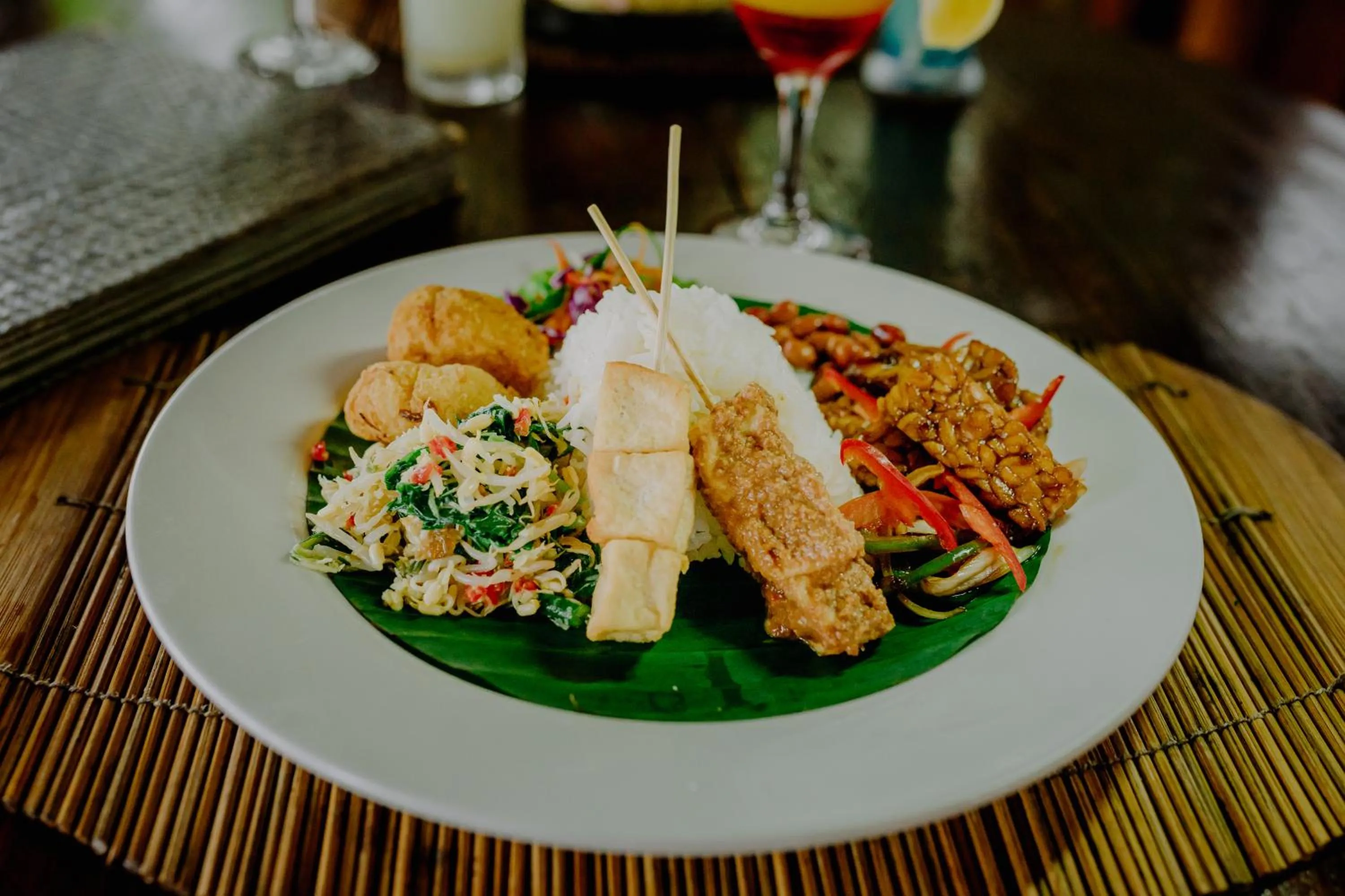 Food and drinks in Puri Lumbung Cottages Restaurant & Spa Munduk