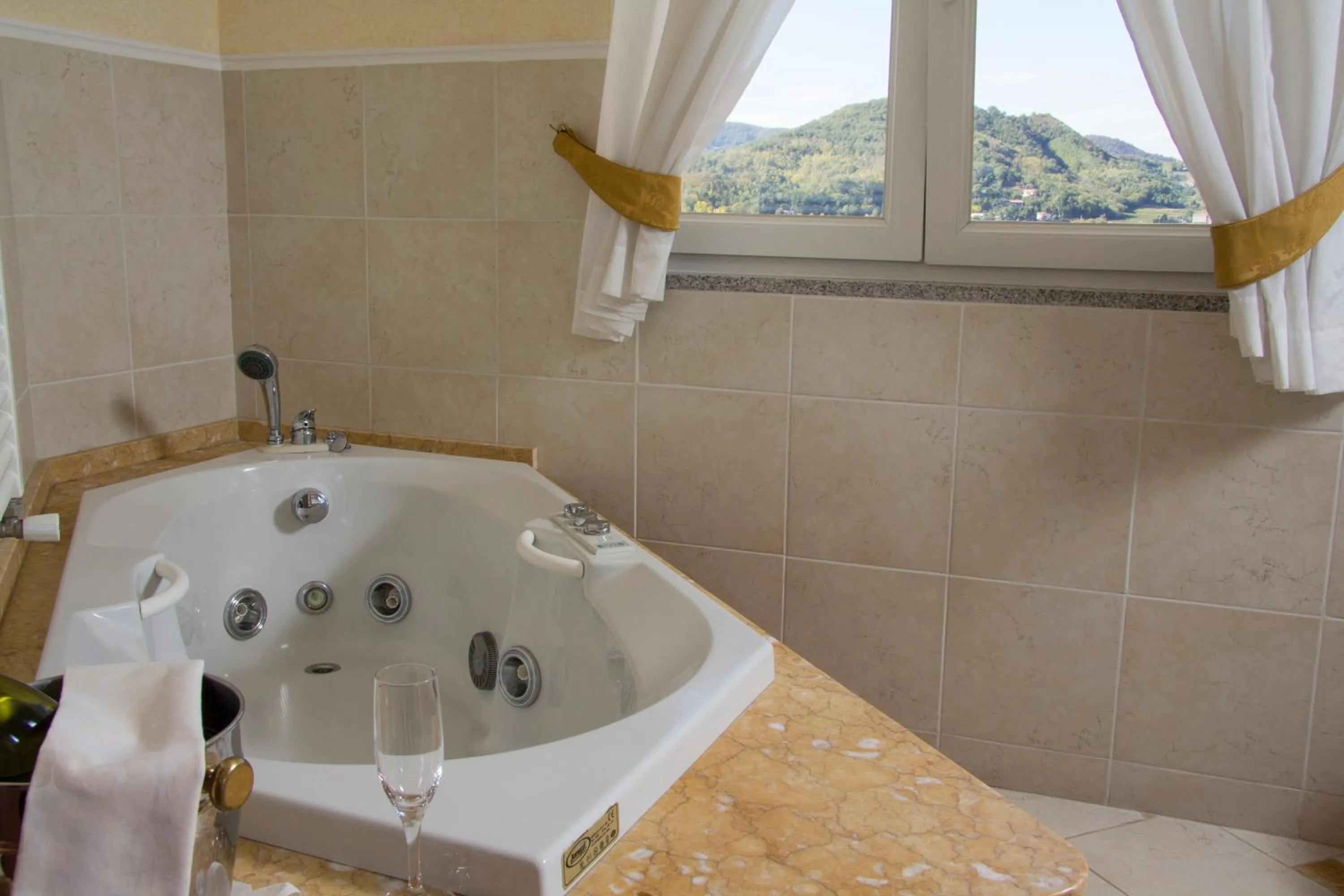 Bathroom in Hotel Terme Leonardo