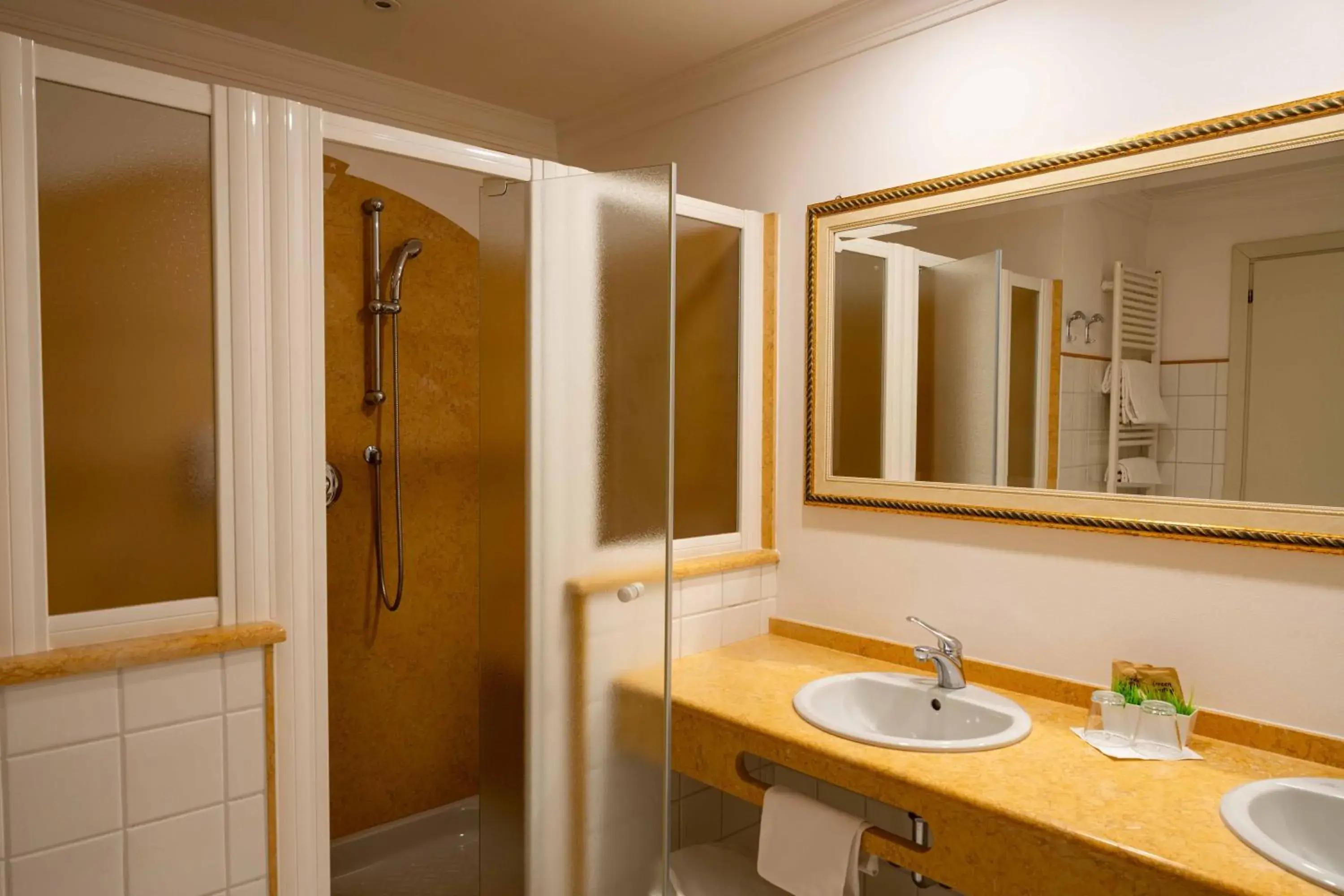 Junior Suite with Balcony in Hotel Terme Leonardo Junior Suite with Balcony in Hotel Terme Leonardo