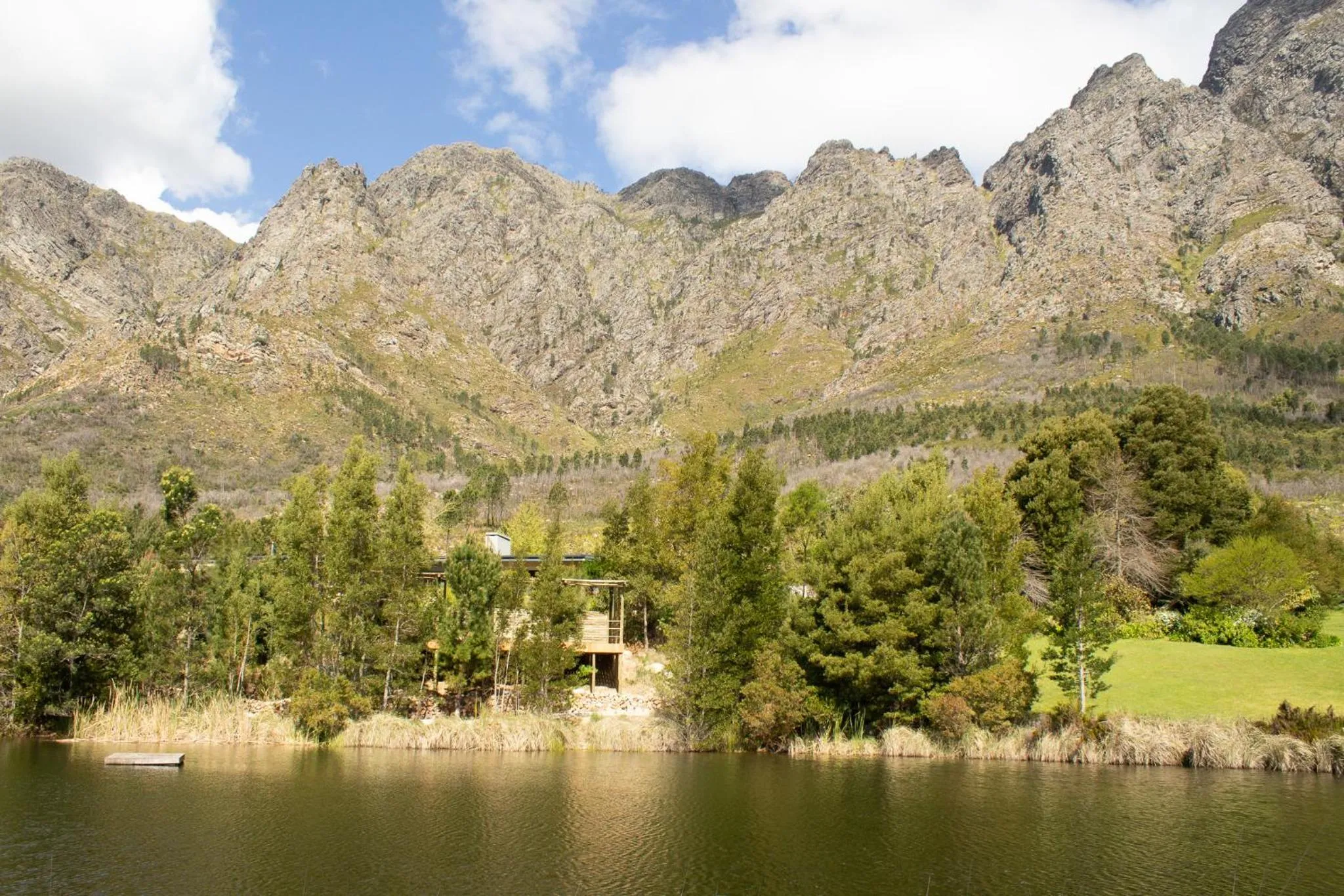 Natural landscape in Umami Mountain Retreat