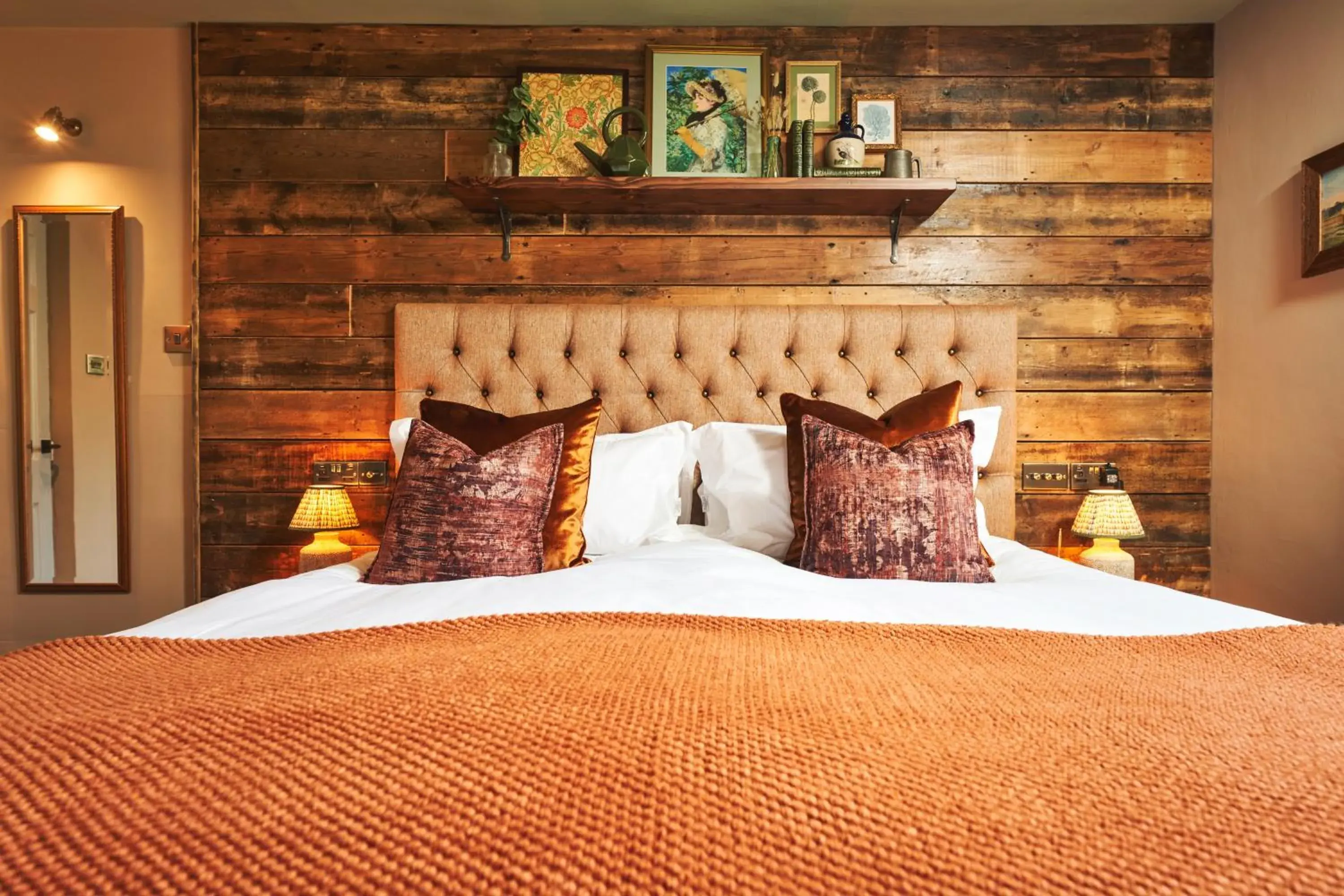 Superior Double Room in The Masons Arms Superior Double Room in The Masons Arms