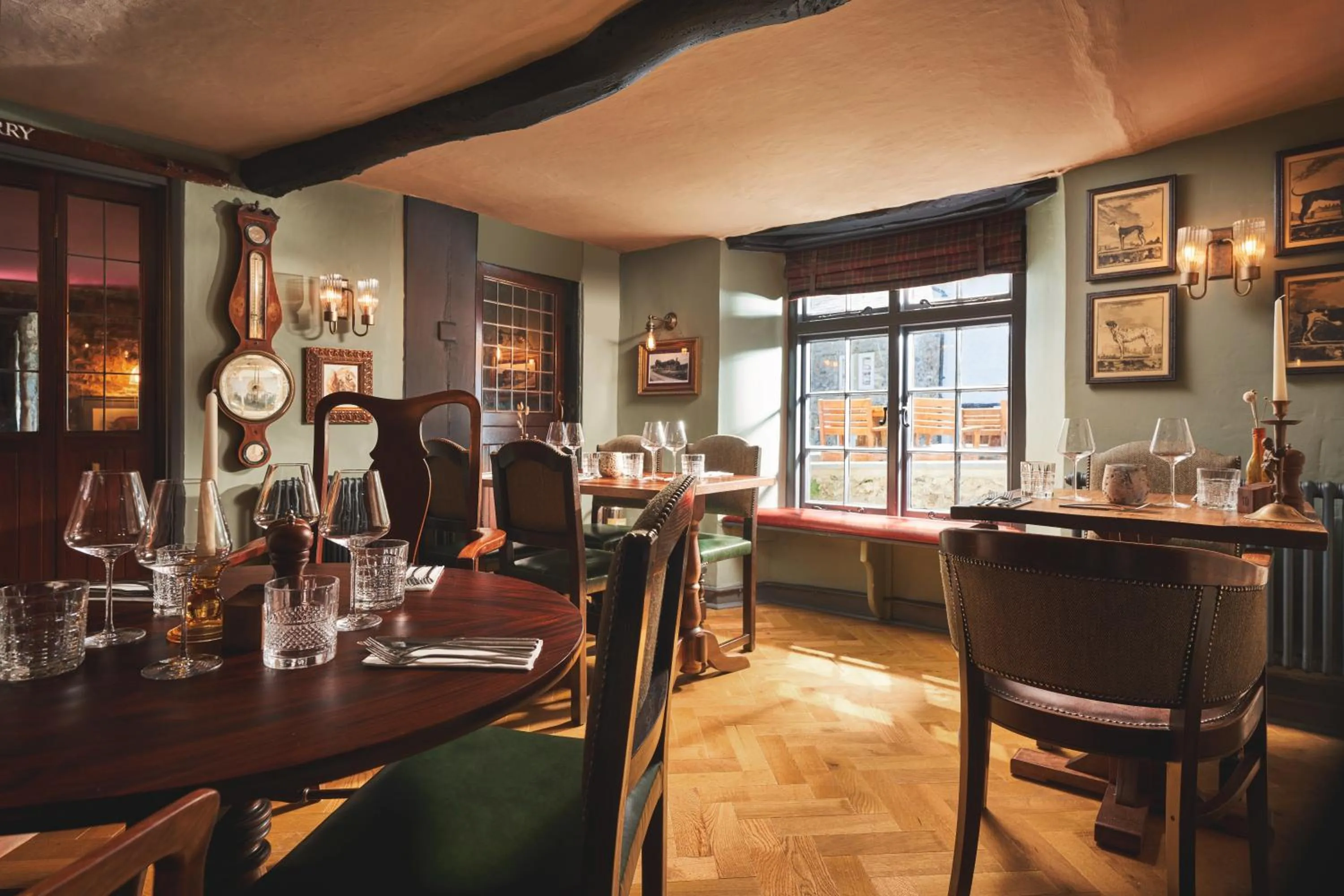 Restaurant/places to eat in The Masons Arms