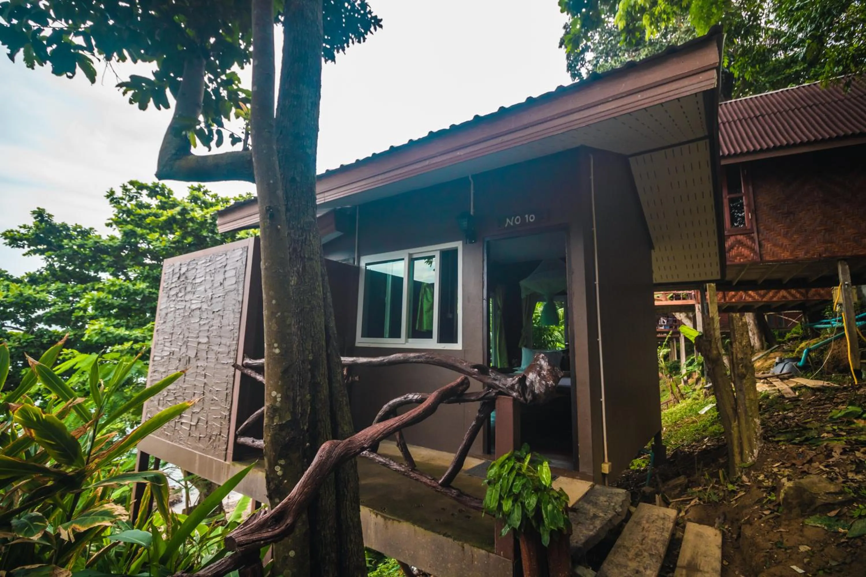 Phi Phi Sunset Bay Resort