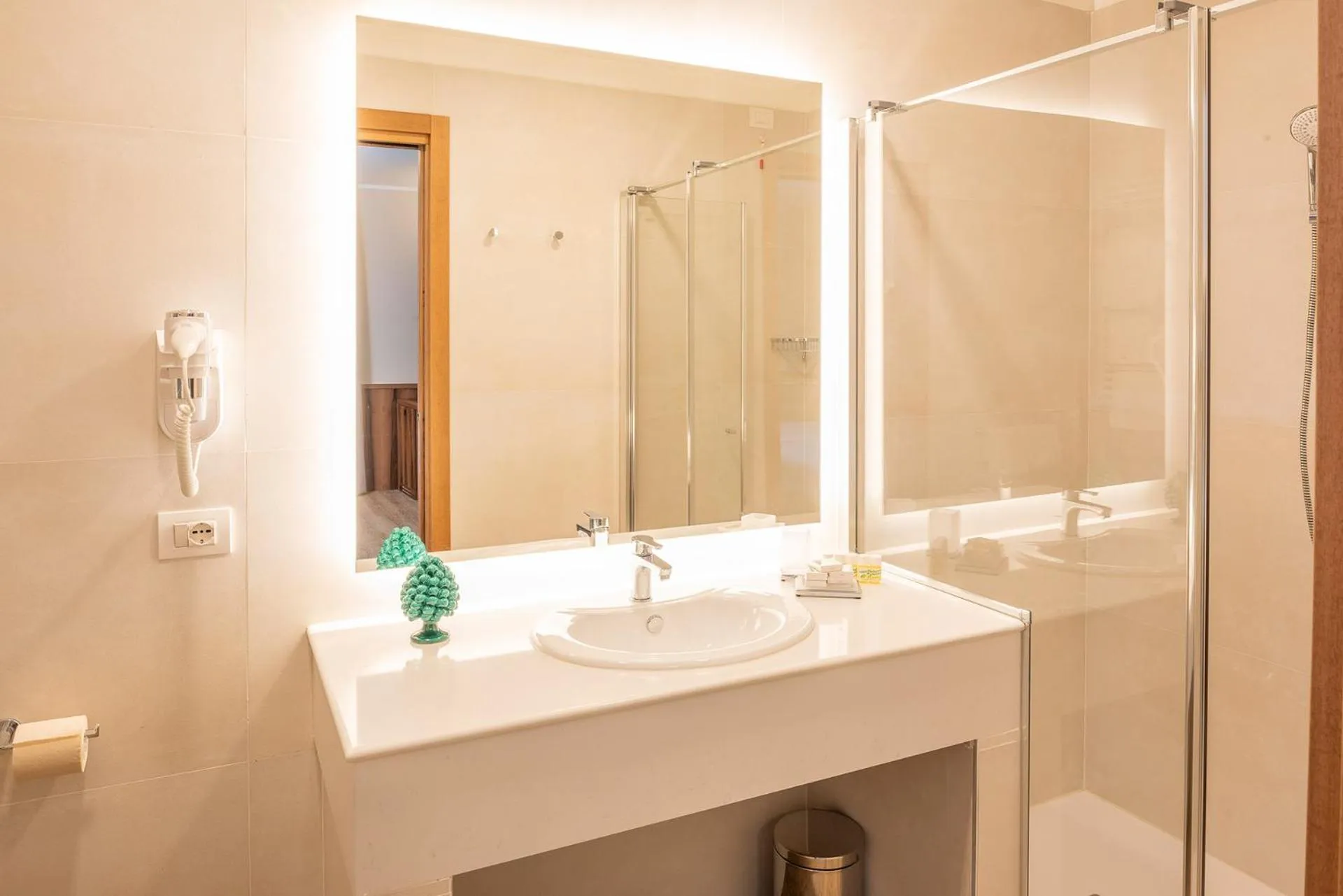 Bathroom in Hotel Centrale