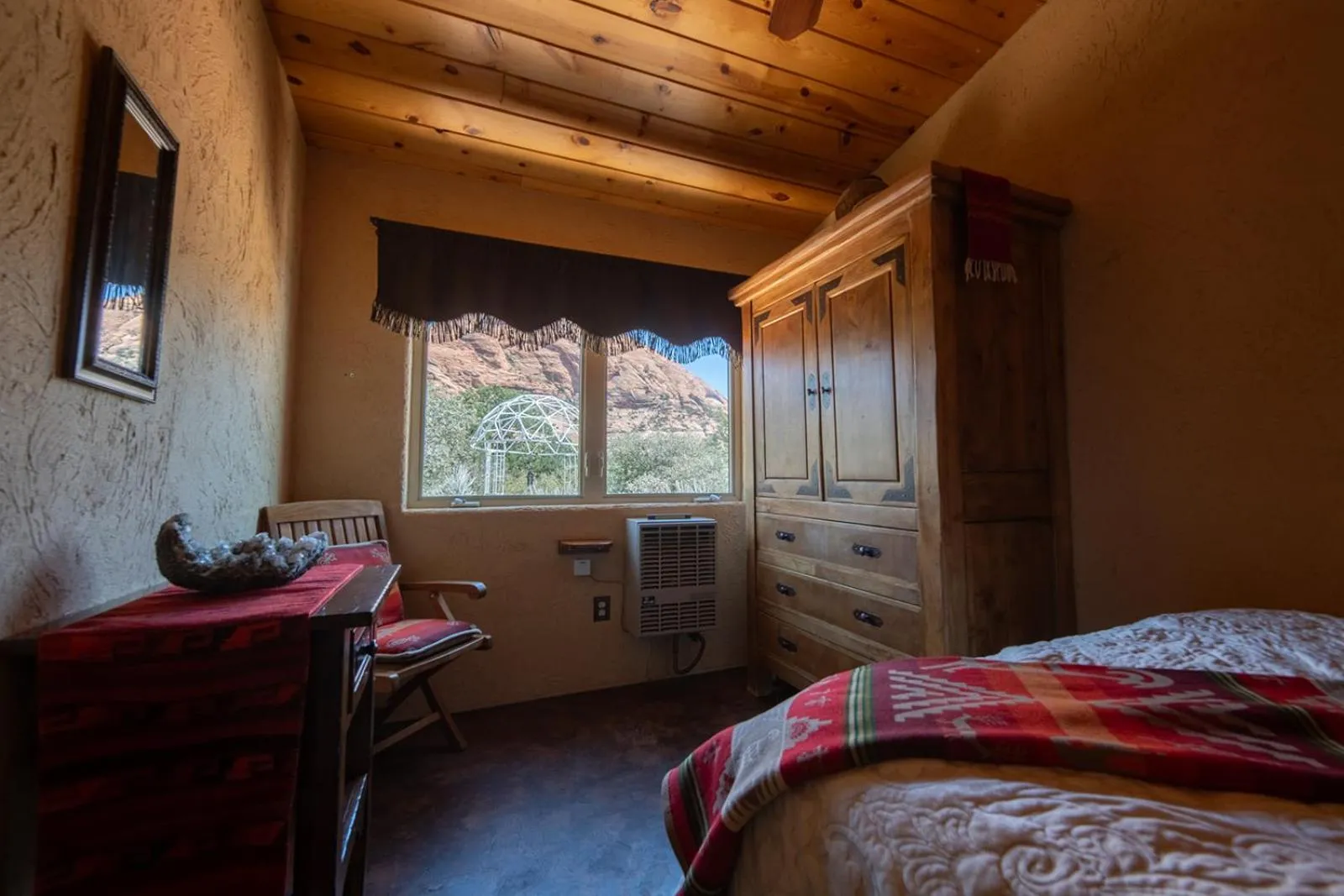 Bed in Zion Villa True North