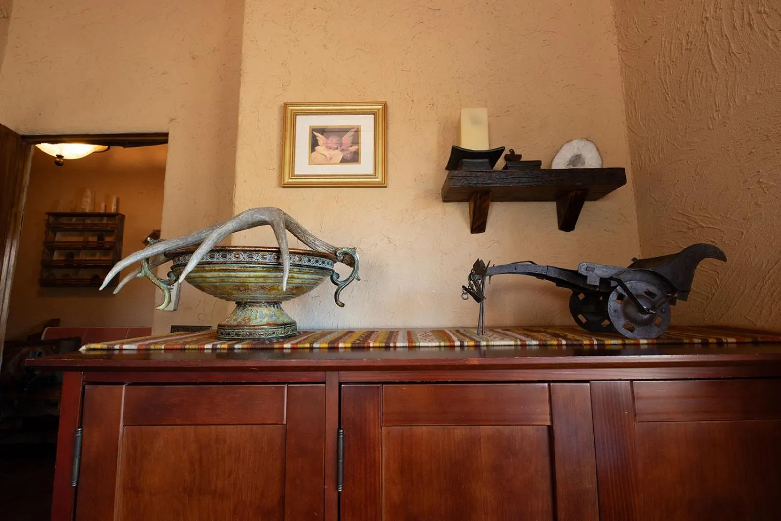 Decorative detail in Zion Villa True North