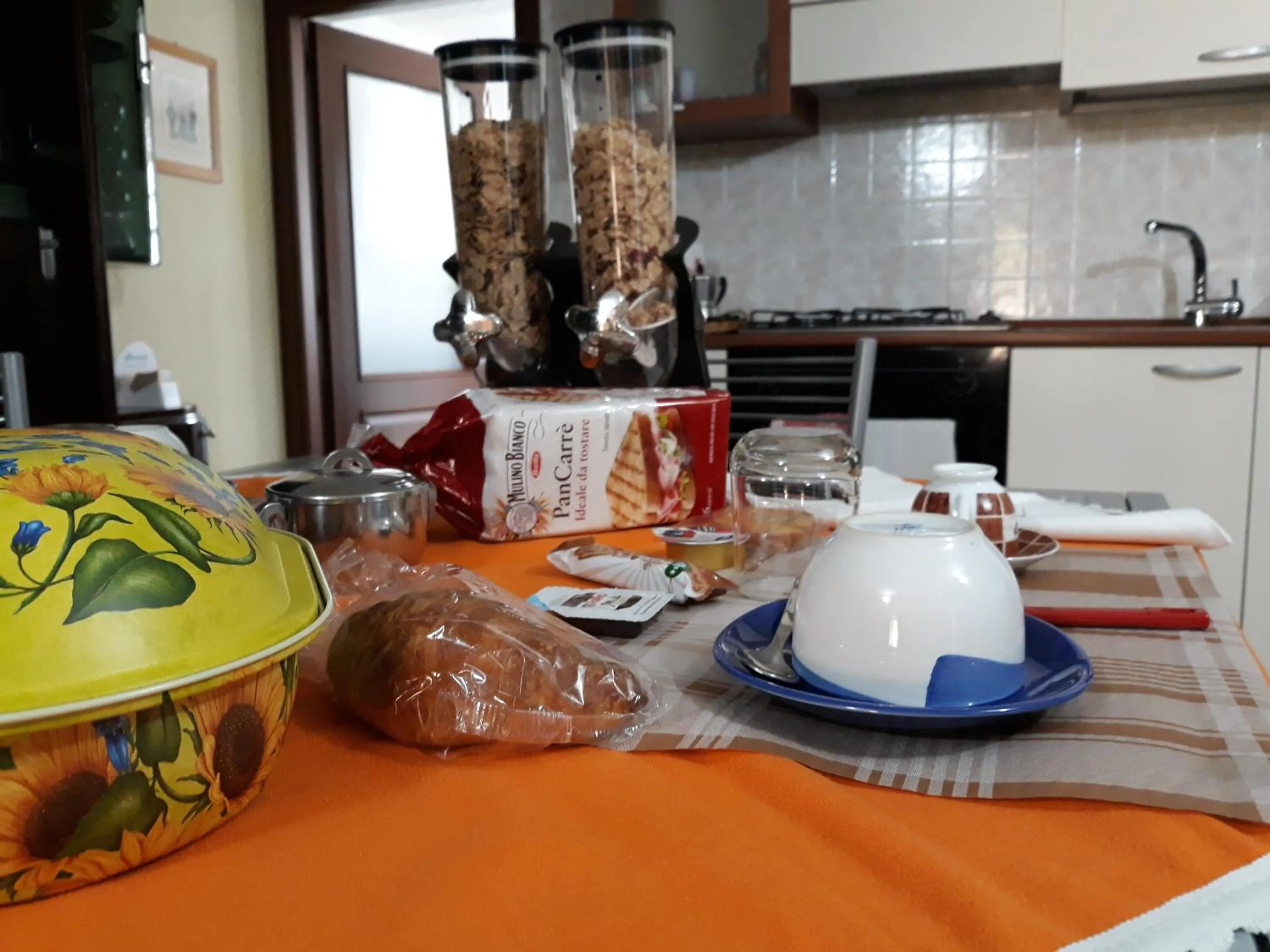 Continental breakfast in B&B del Borgo