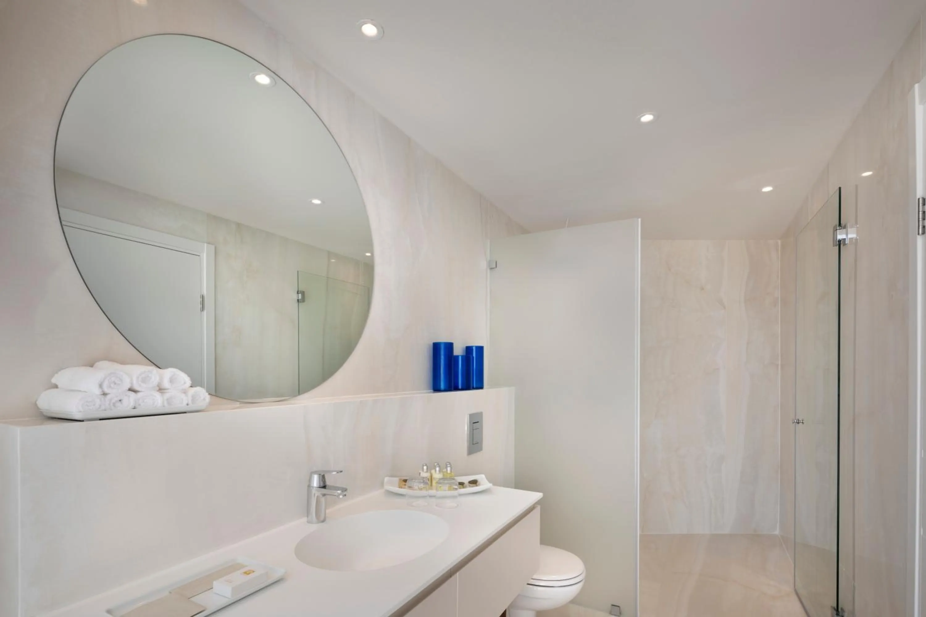 Bathroom in Herbert Samuel Hod Dead Sea Hotel