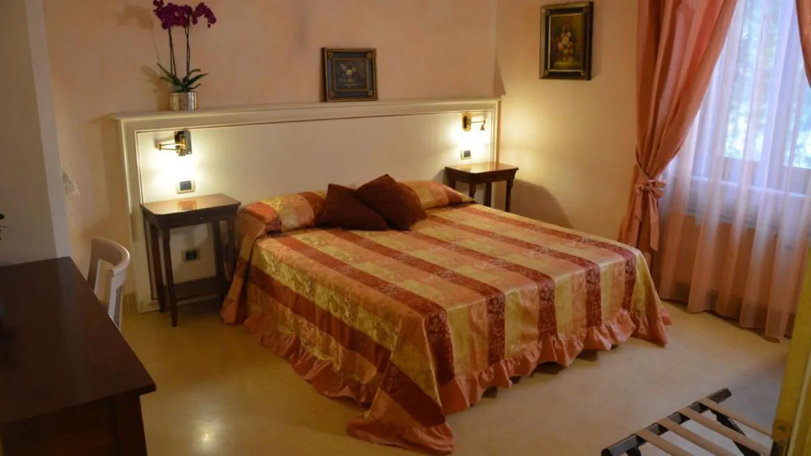 Bedroom in Villa Della Certosa