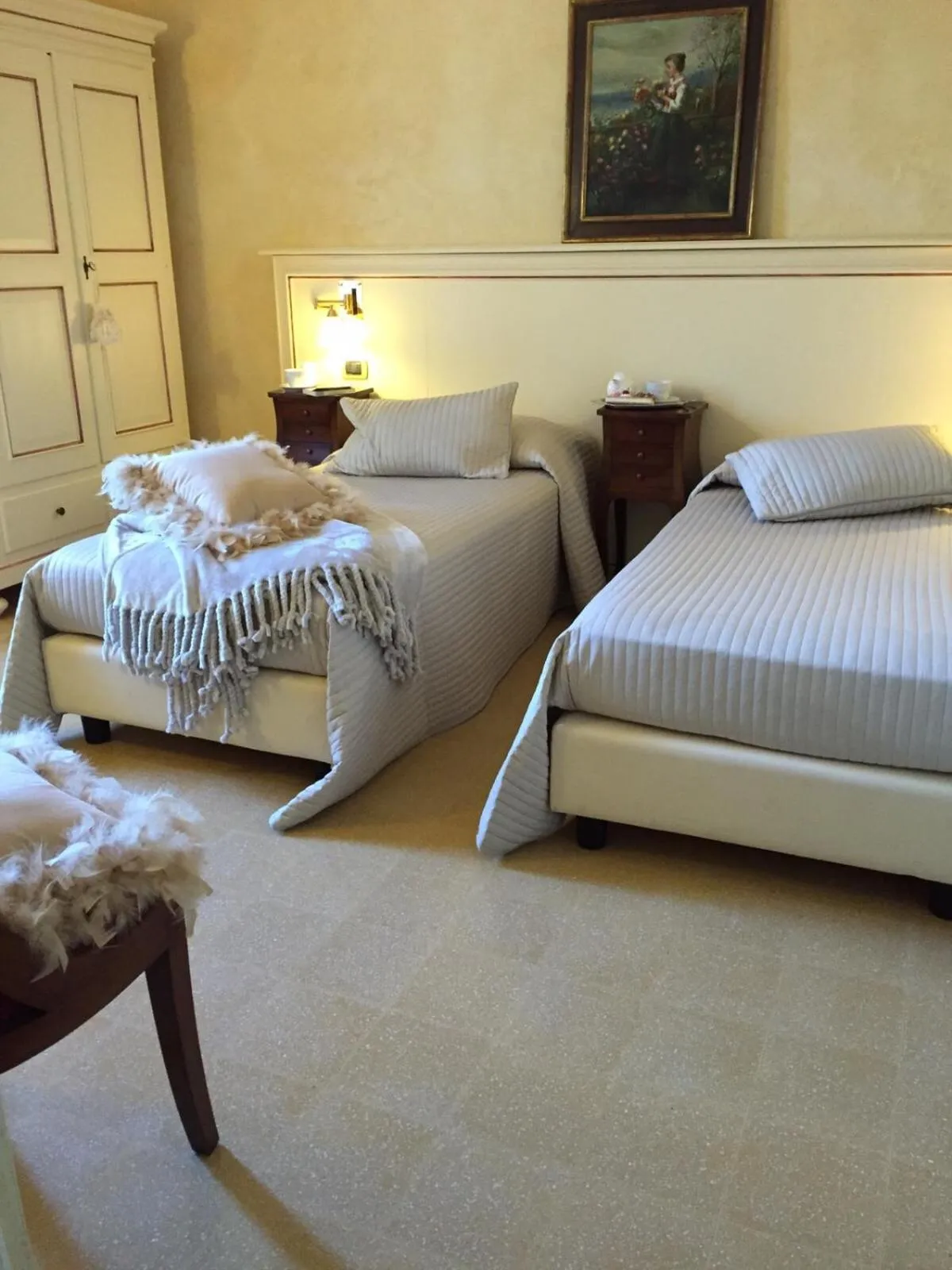 Photo of the whole room in Villa Della Certosa