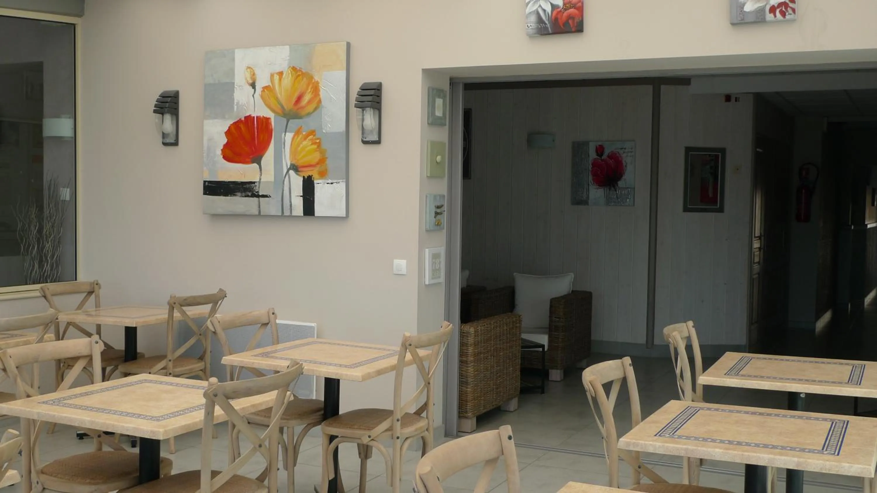 Restaurant/places to eat in Le Maray