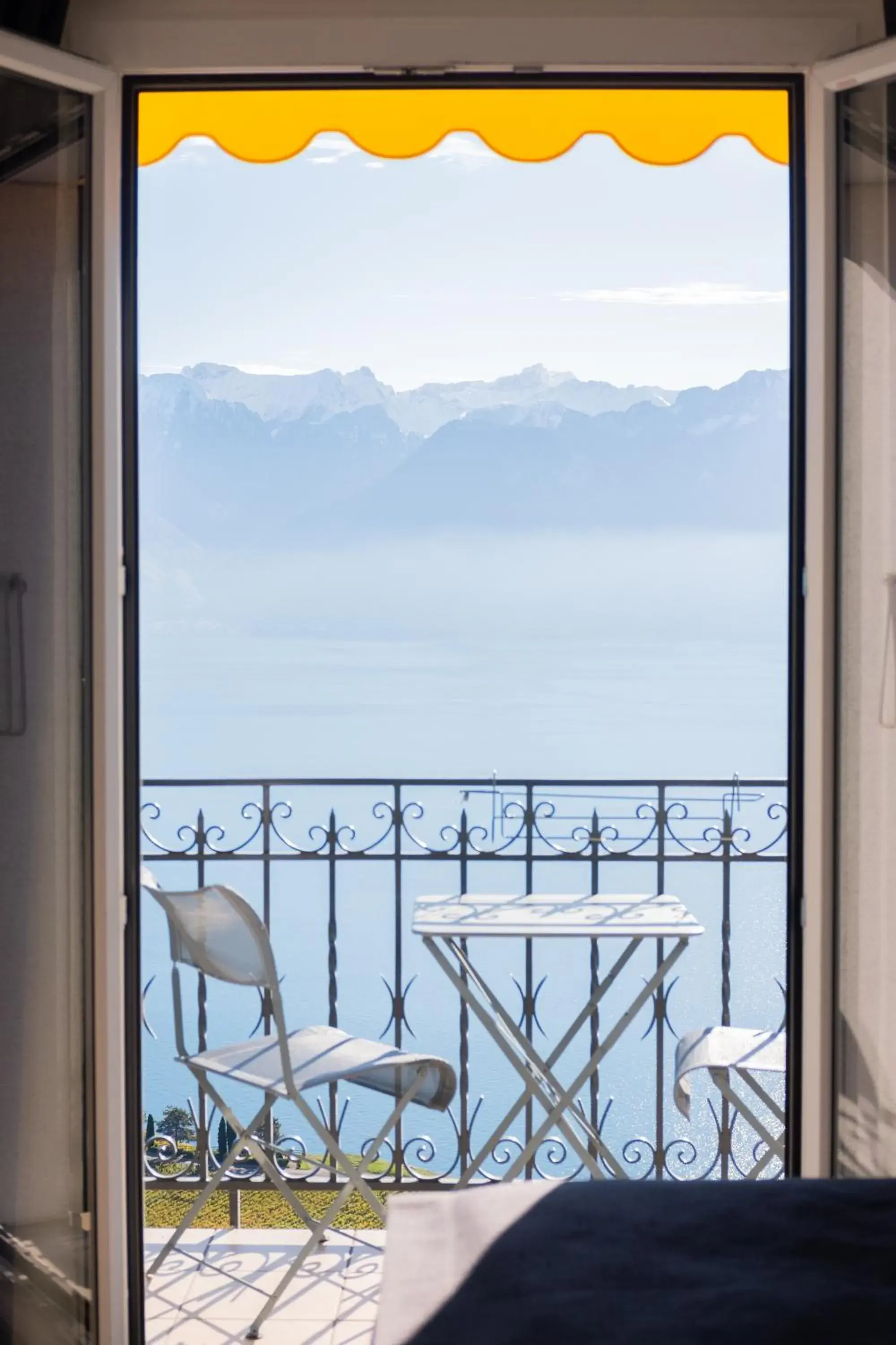 Deluxe Double Room with Lake View or Partial Lake View in Baron Tavernier Hotel Restaurant & SPA Deluxe Double Room with Lake View or Partial Lake View in Baron Tavernier Hotel Restaurant & SPA