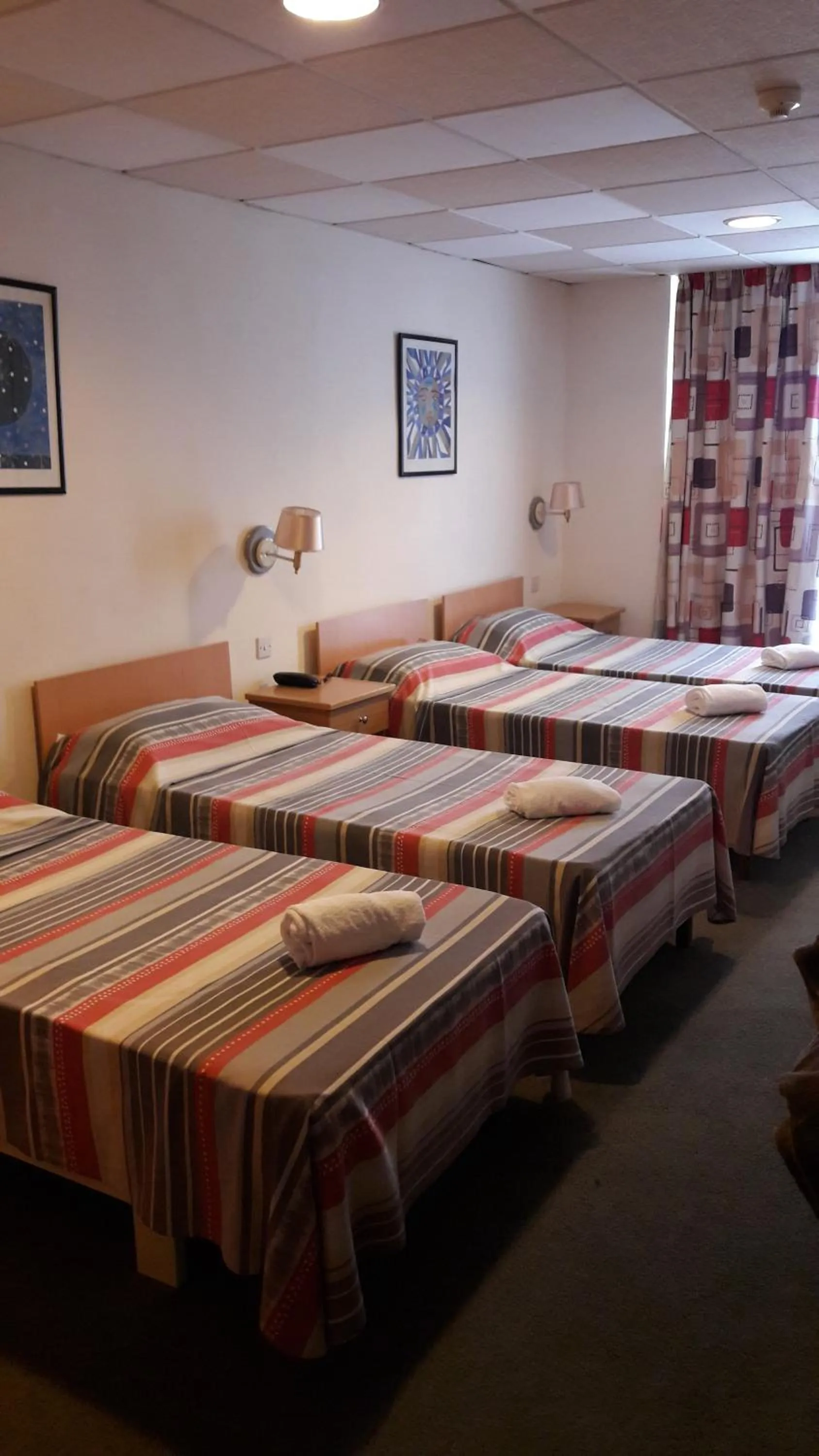 Bedroom, Bed in Tropicana Hotel