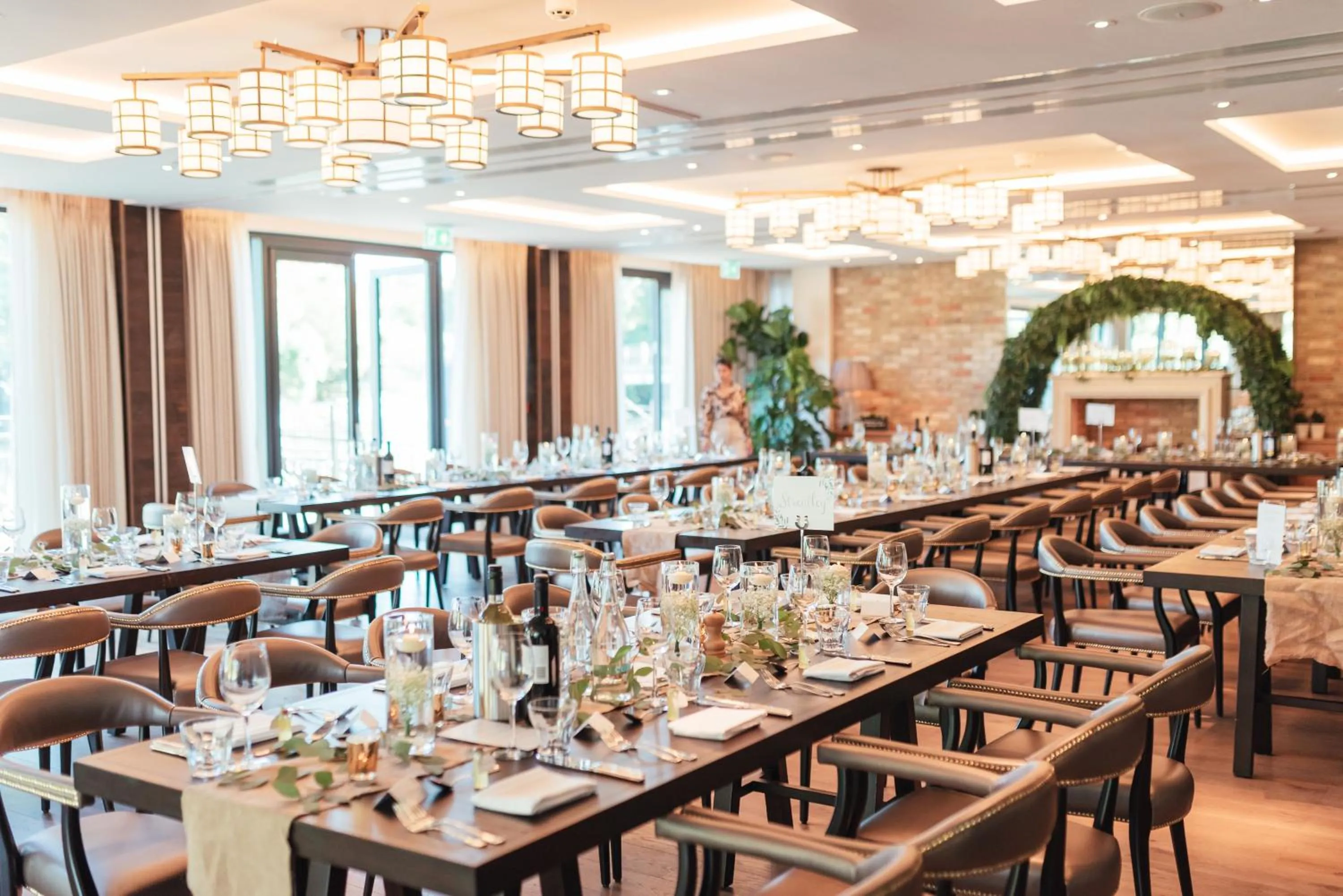 wedding in The Swan, Streatley, Berkshire