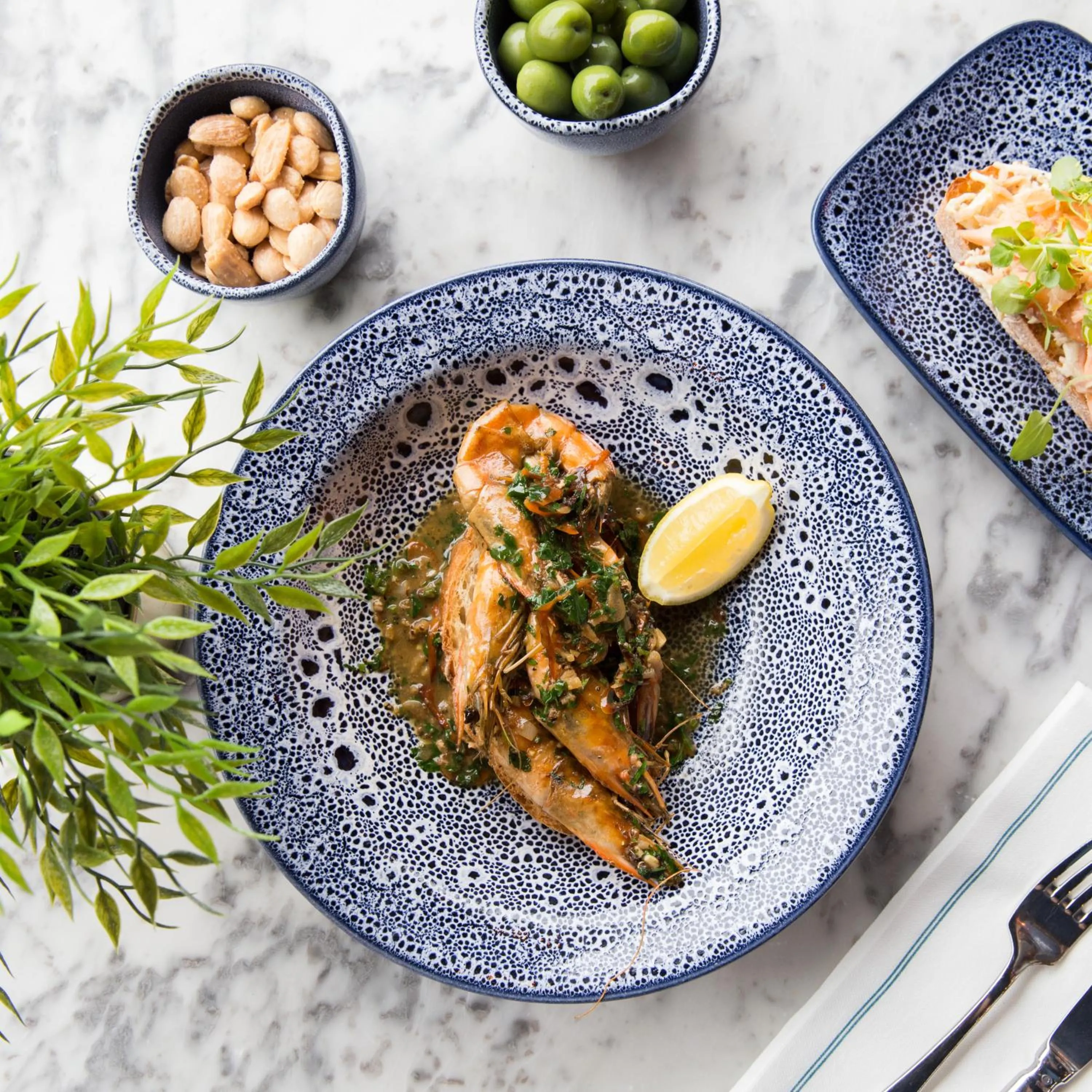 Food and drinks in The Swan, Streatley, Berkshire