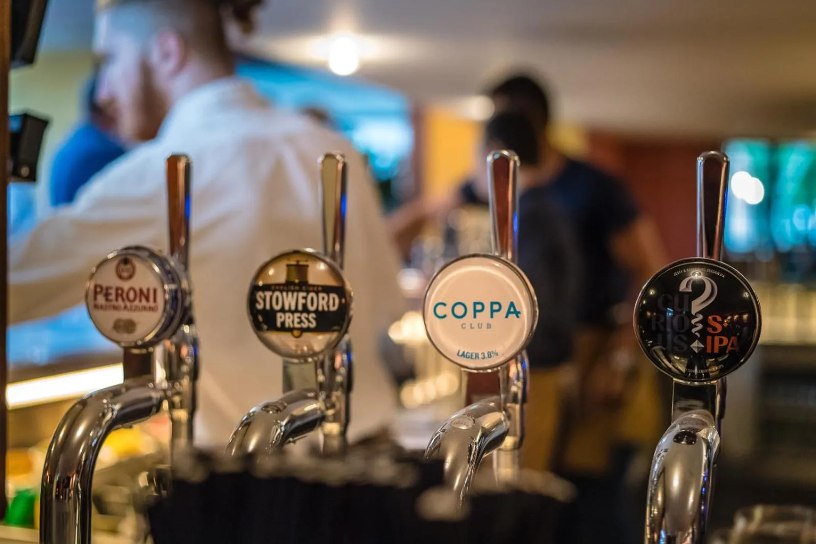 Drinks in The Swan, Streatley, Berkshire