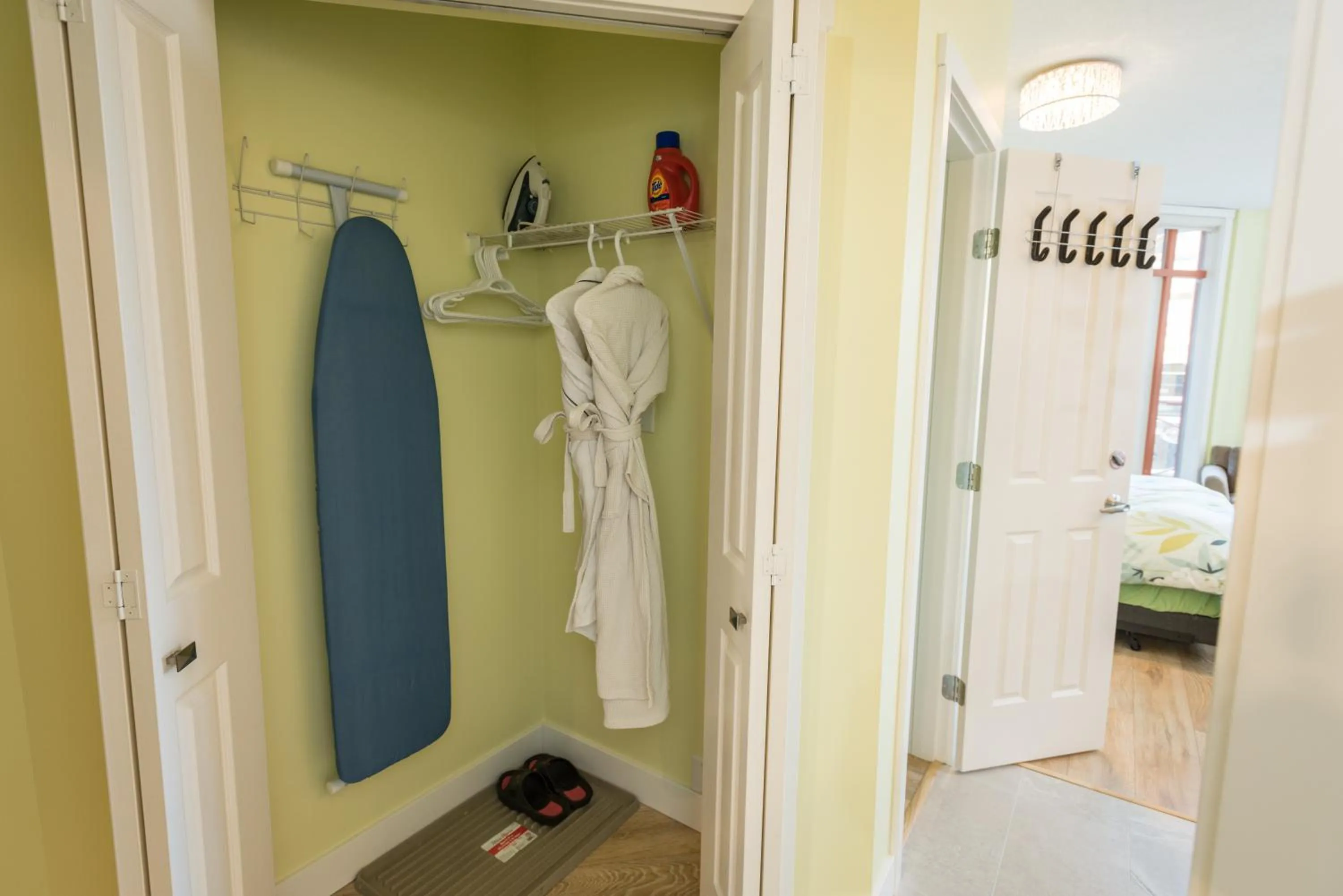 Alpenglow Lodge by Bill