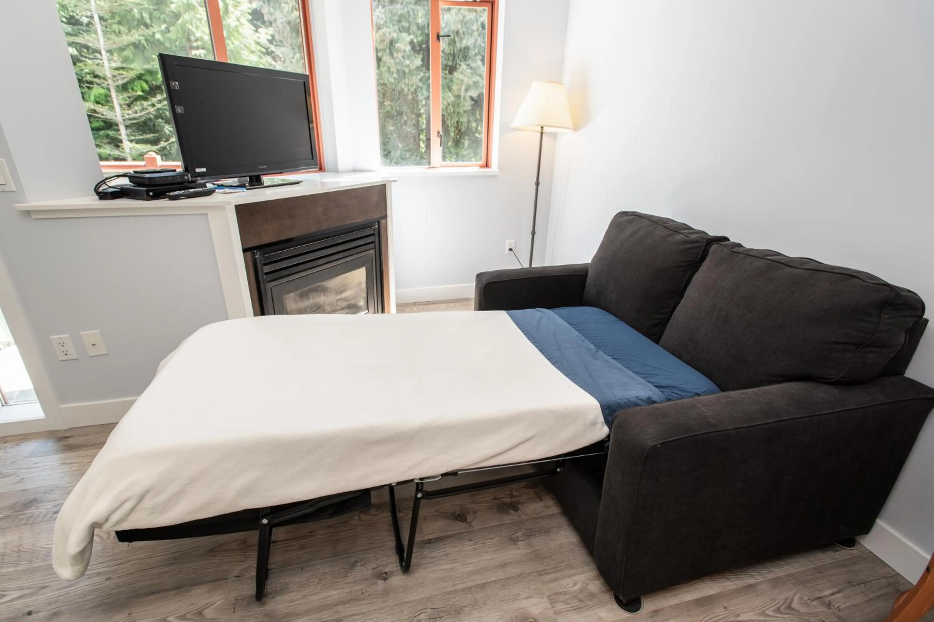 Alpenglow Lodge by Bill