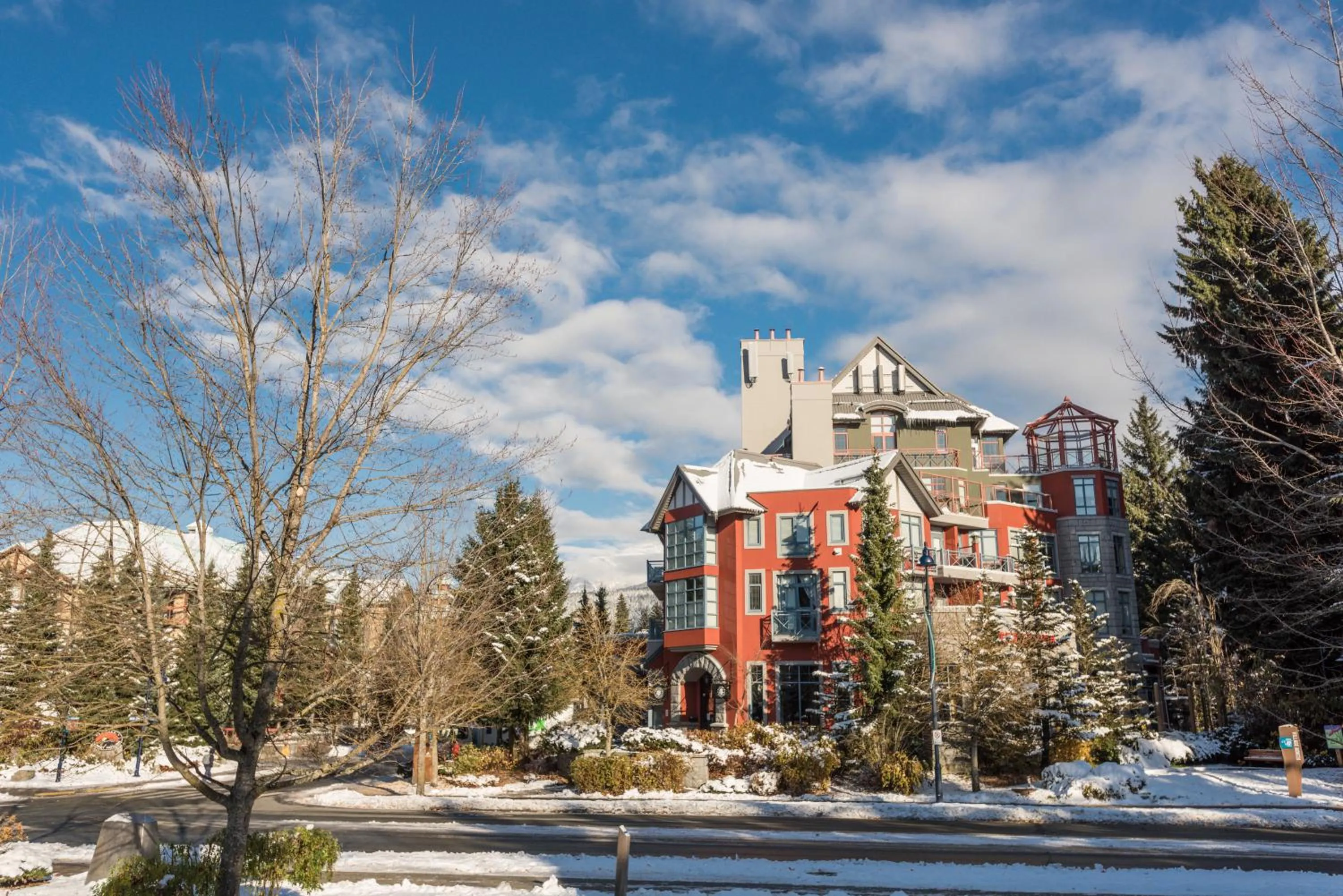 Alpenglow Lodge by Bill