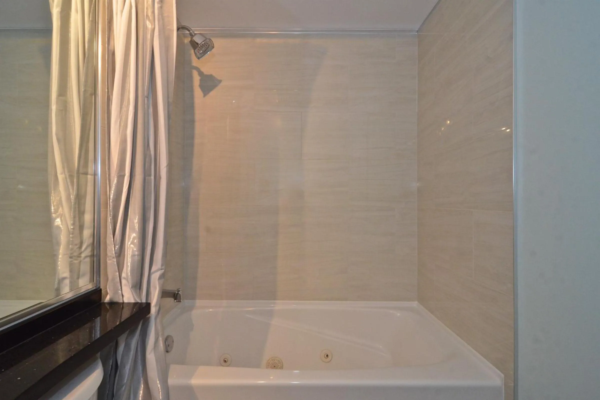 Alpenglow Lodge by Bill